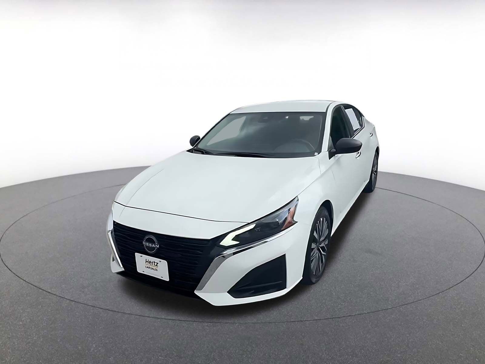 Thumbnail: 2025 Nissan Altima - 8