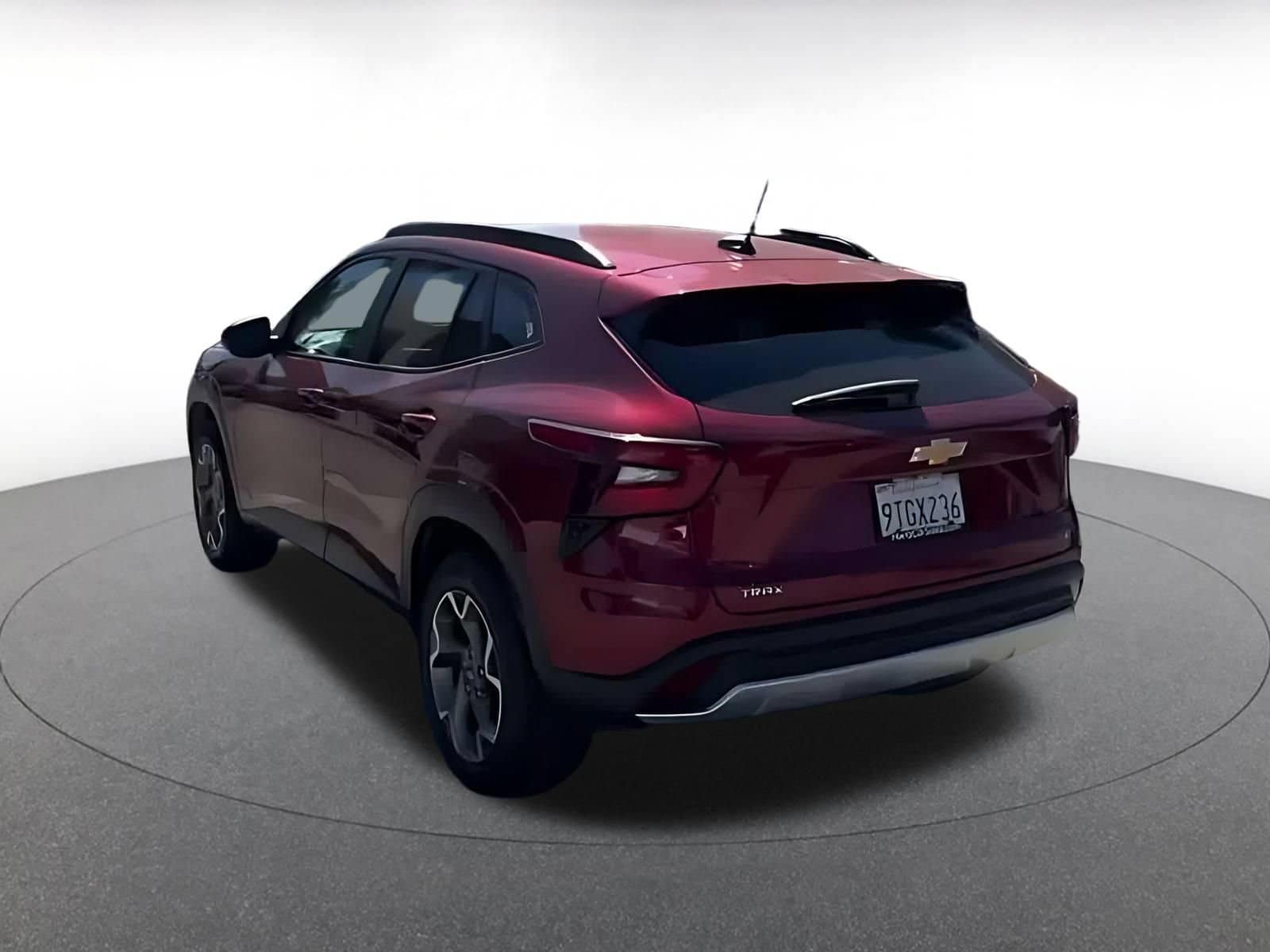 Thumbnail: 2025 Chevrolet Trax - 8