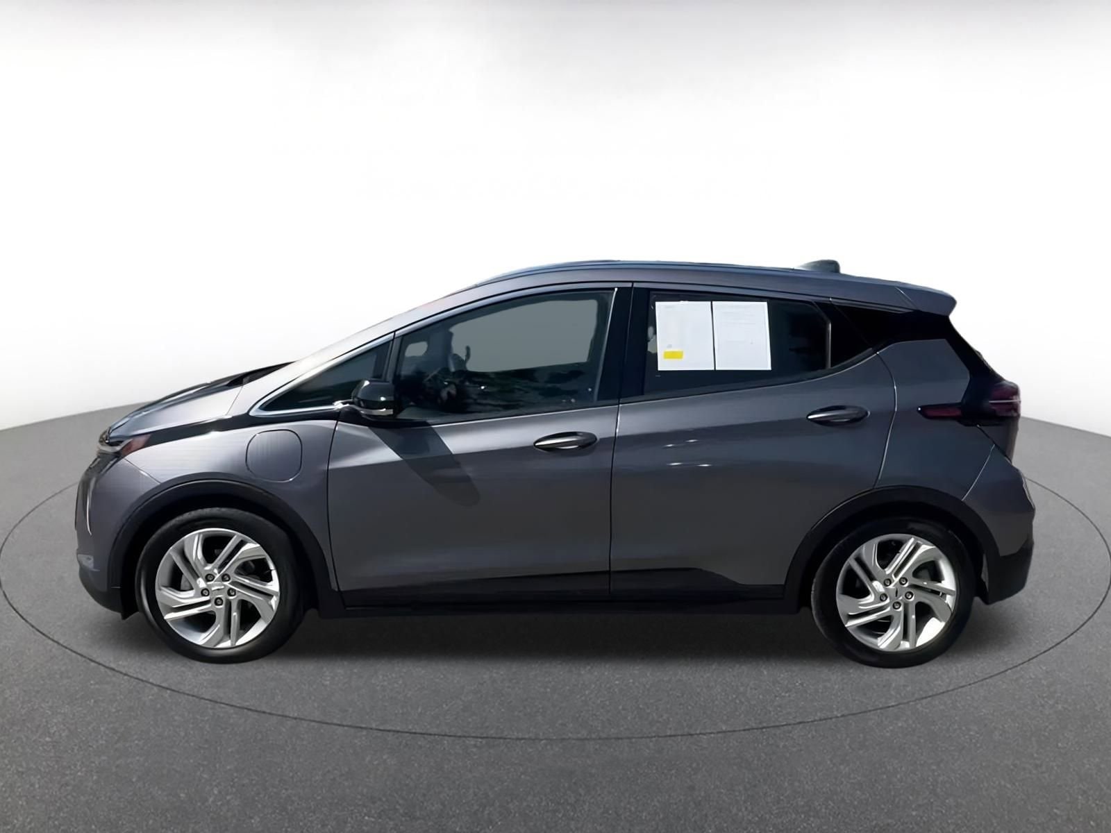 Thumbnail: 2023 Chevrolet Bolt EV - 9
