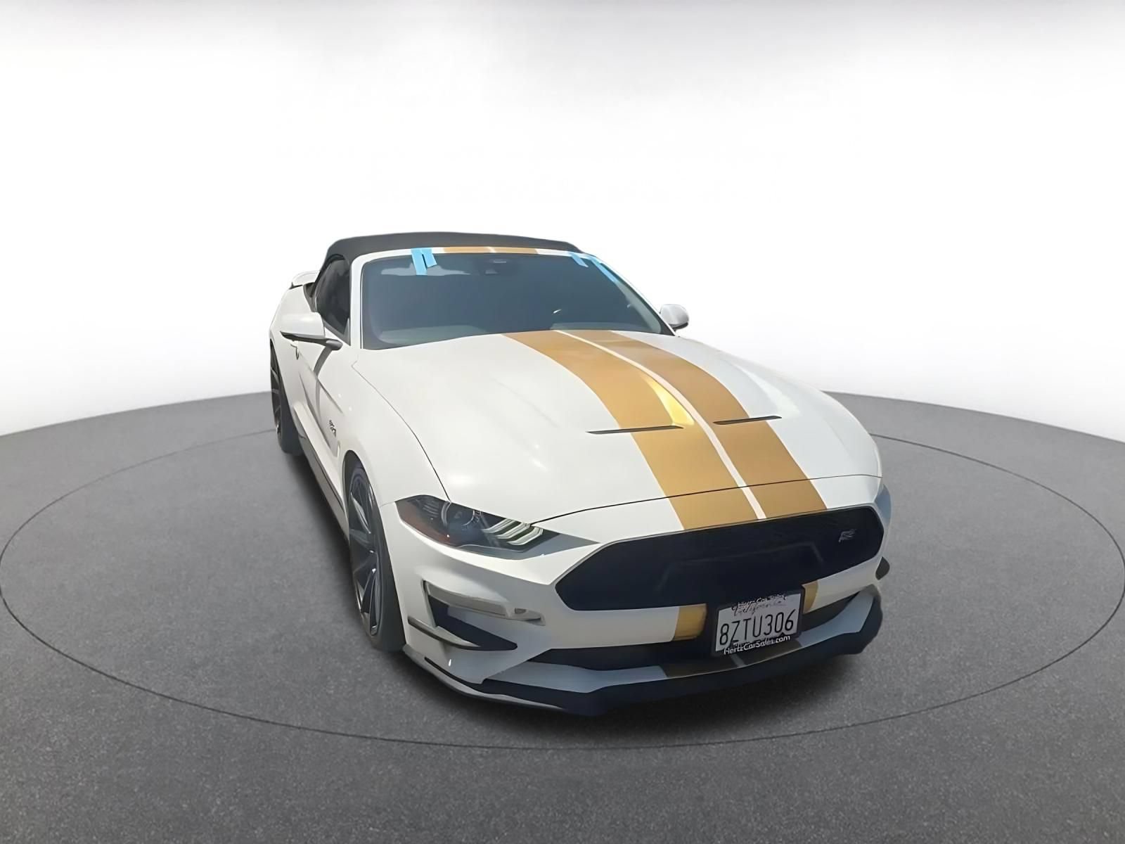 Thumbnail: 2022 Ford Mustang - 3