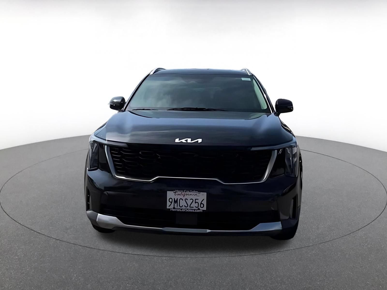 Thumbnail: 2024 Kia Sorento - 4