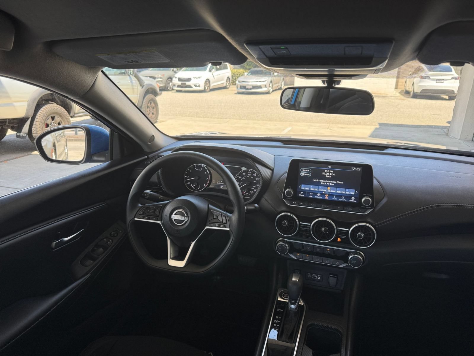 Thumbnail: 2025 Nissan Sentra - 32