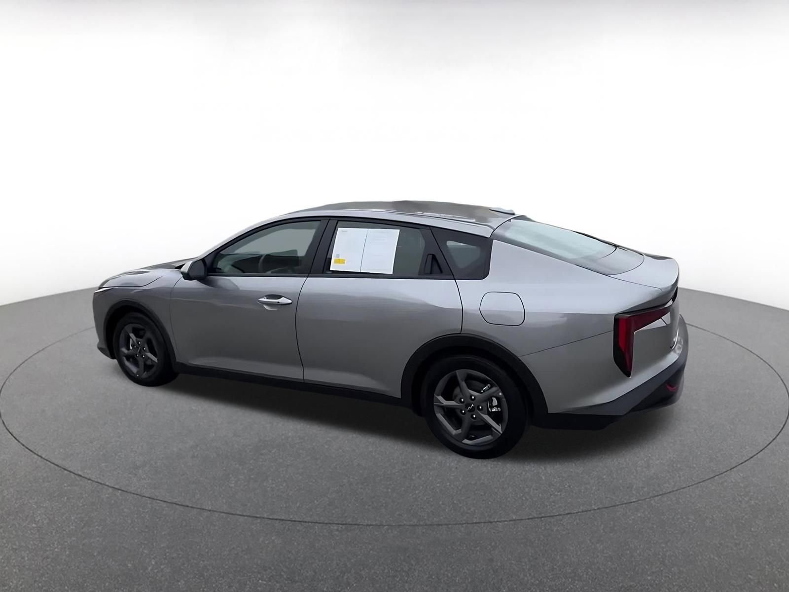 Thumbnail: 2025 Kia K4 - 10