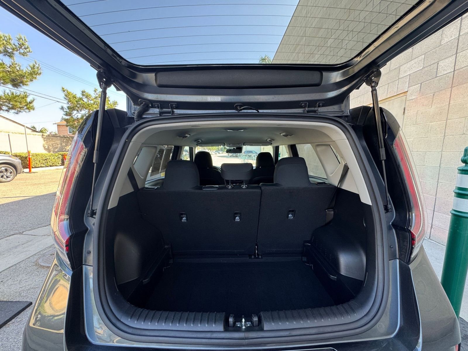 Thumbnail: 2025 Kia Soul - 29