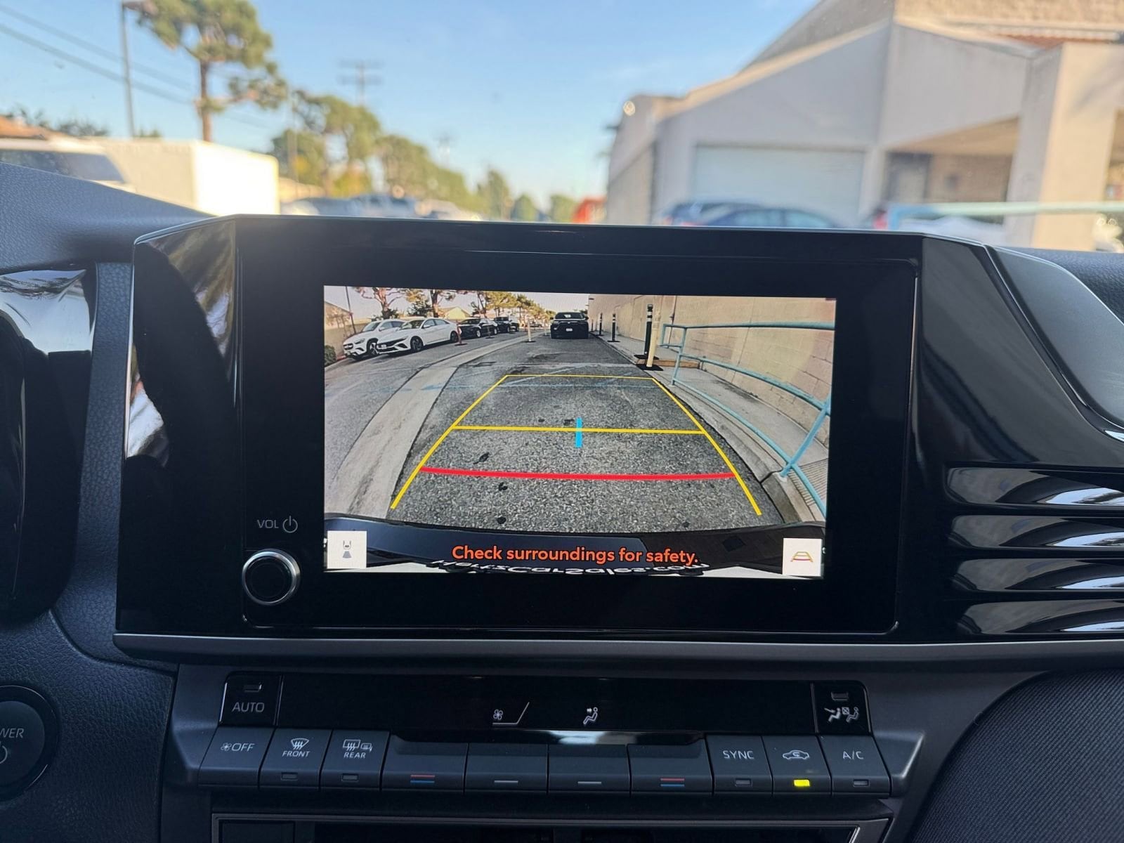 Thumbnail: 2025 Toyota Camry - 17