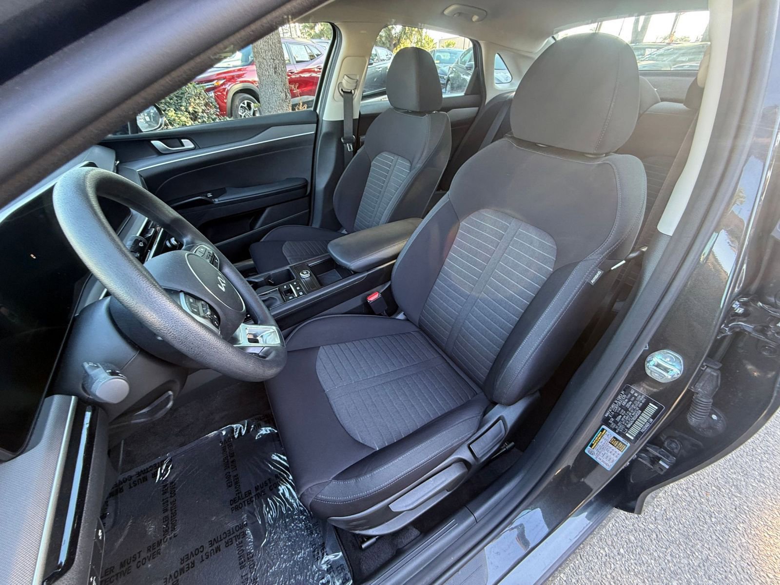 Thumbnail: 2025 Kia K5 - 33