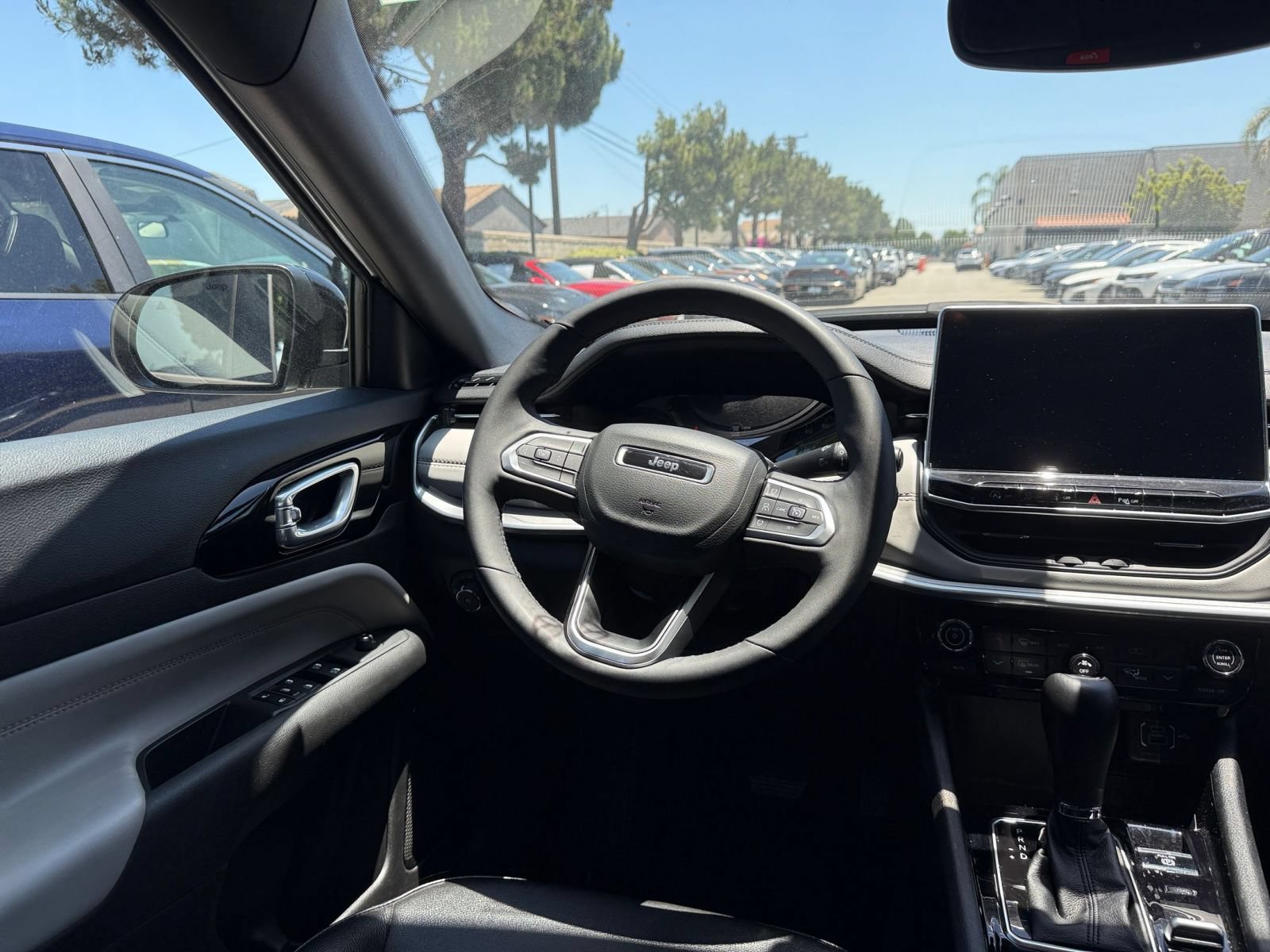 Thumbnail: 2025 Jeep Compass - 32