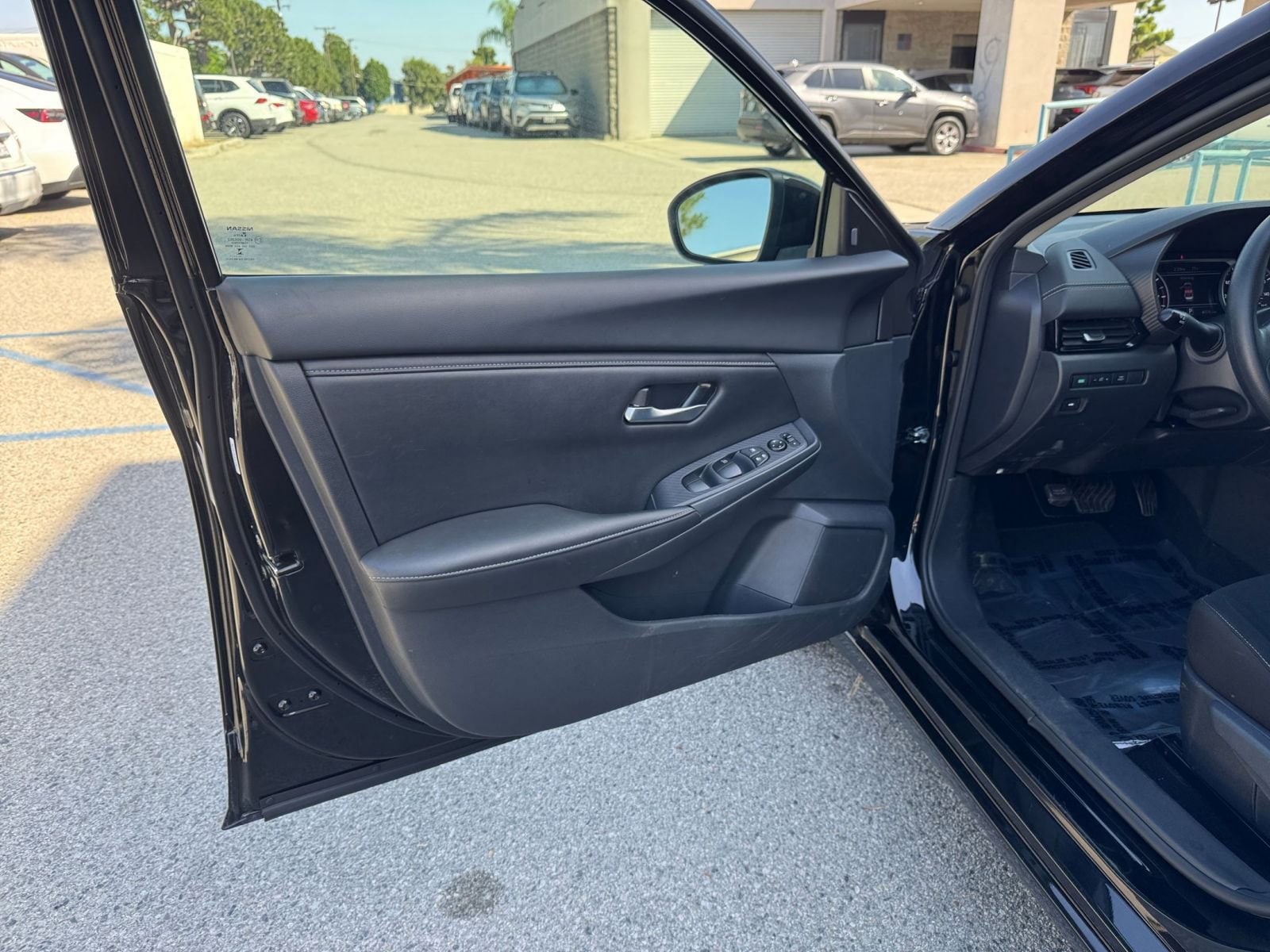 Thumbnail: 2025 Nissan Sentra - 18