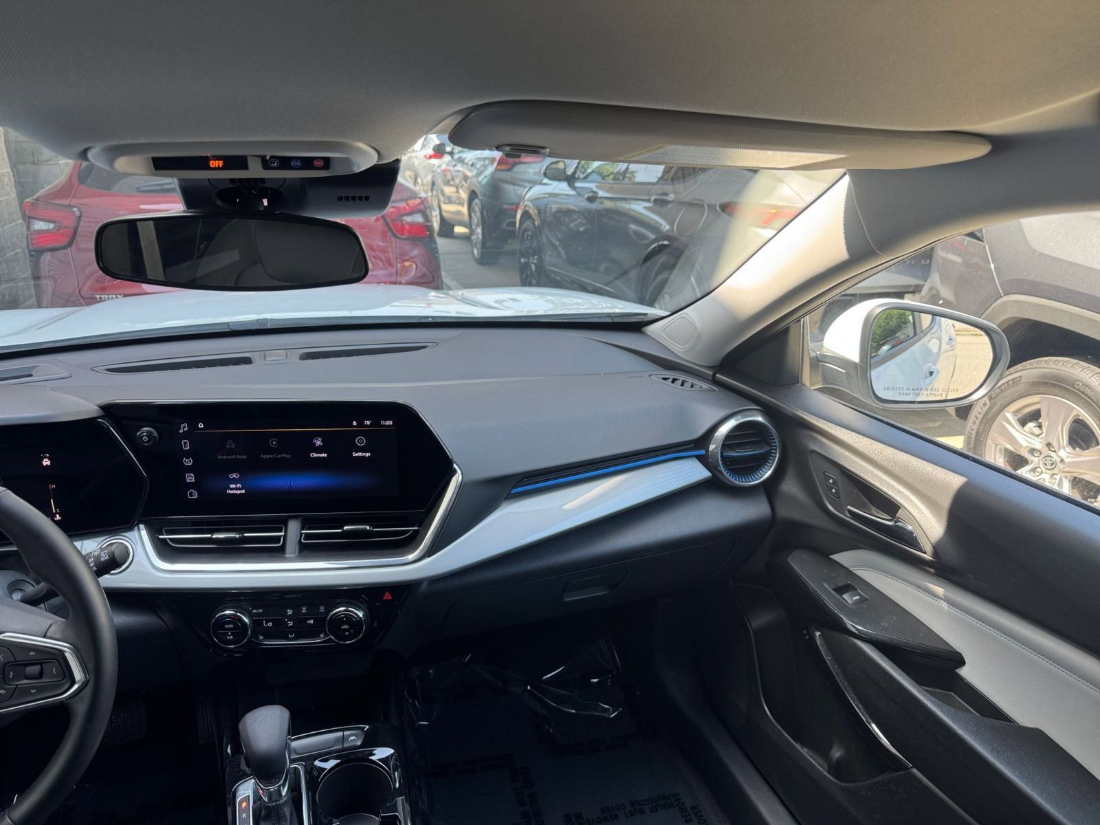 Thumbnail: 2025 Chevrolet Trax - 35