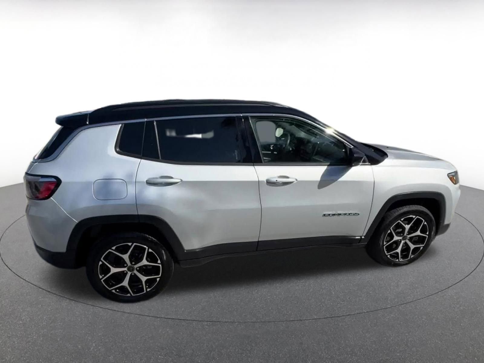 Thumbnail: 2025 Jeep Compass - 15