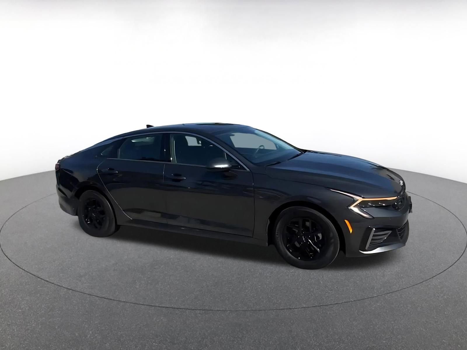 Thumbnail: 2025 Kia K5 - 2