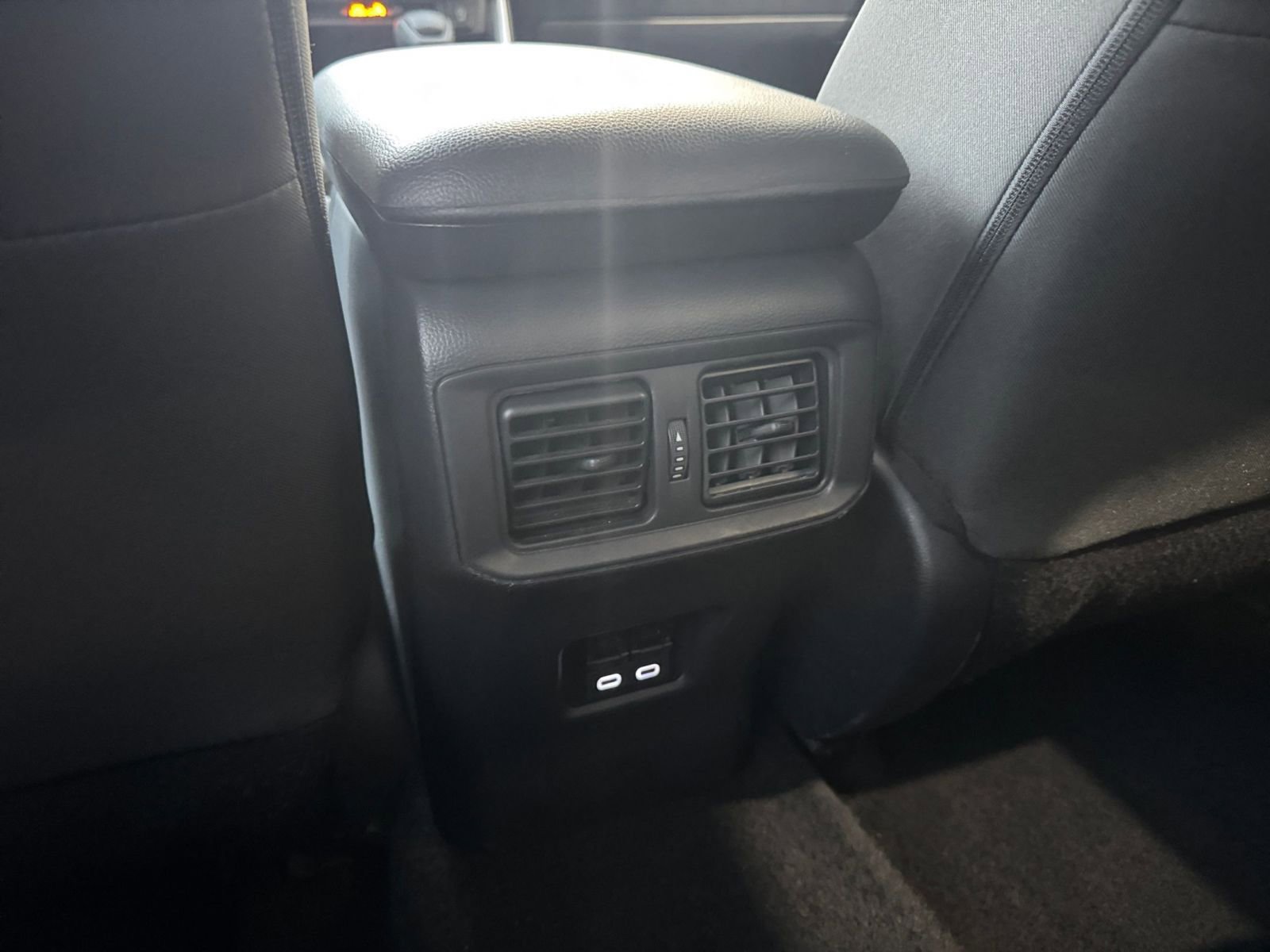 Thumbnail: 2025 Toyota RAV4 - 24