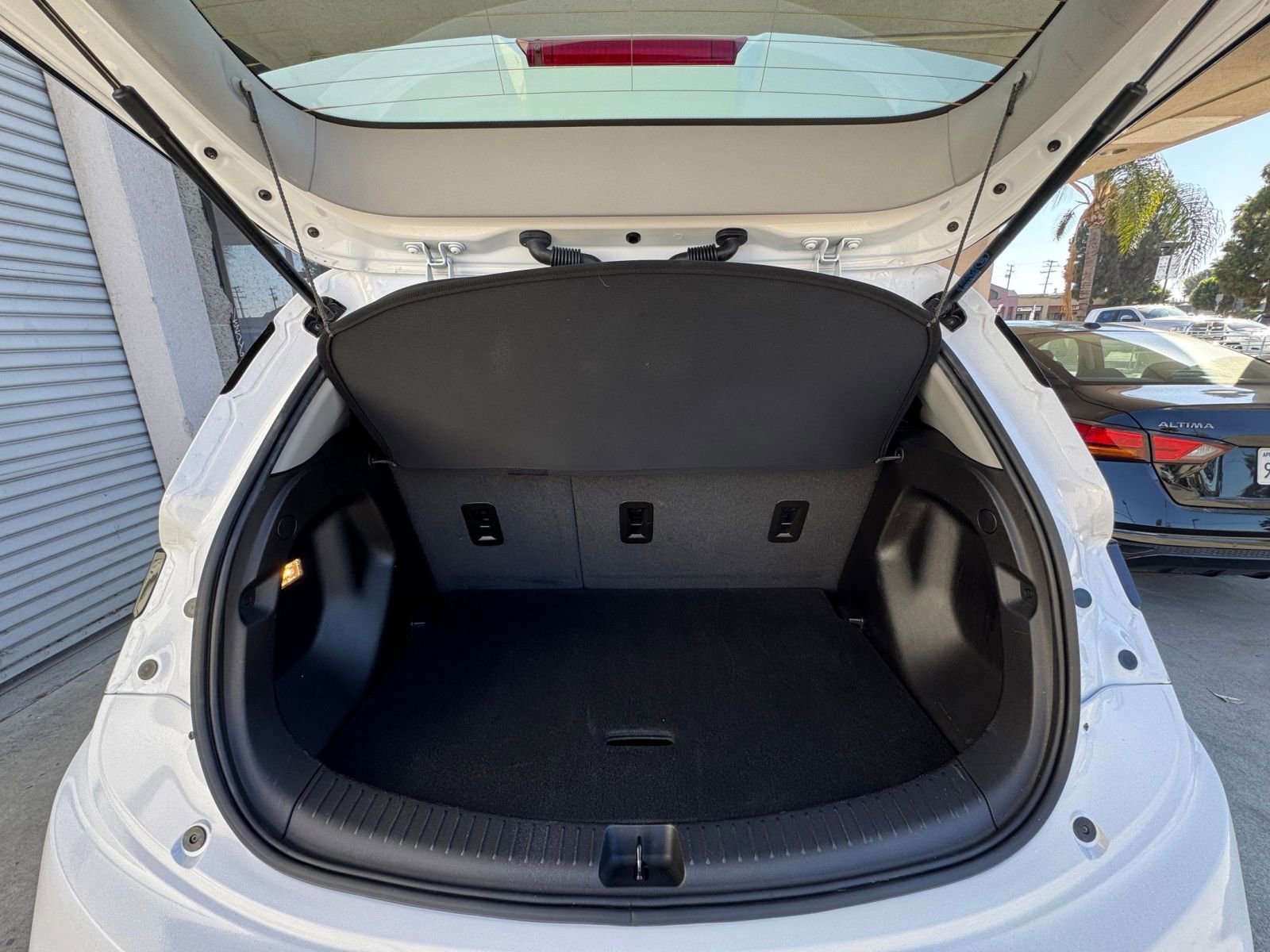 Thumbnail: 2023 Chevrolet Bolt EV - 32