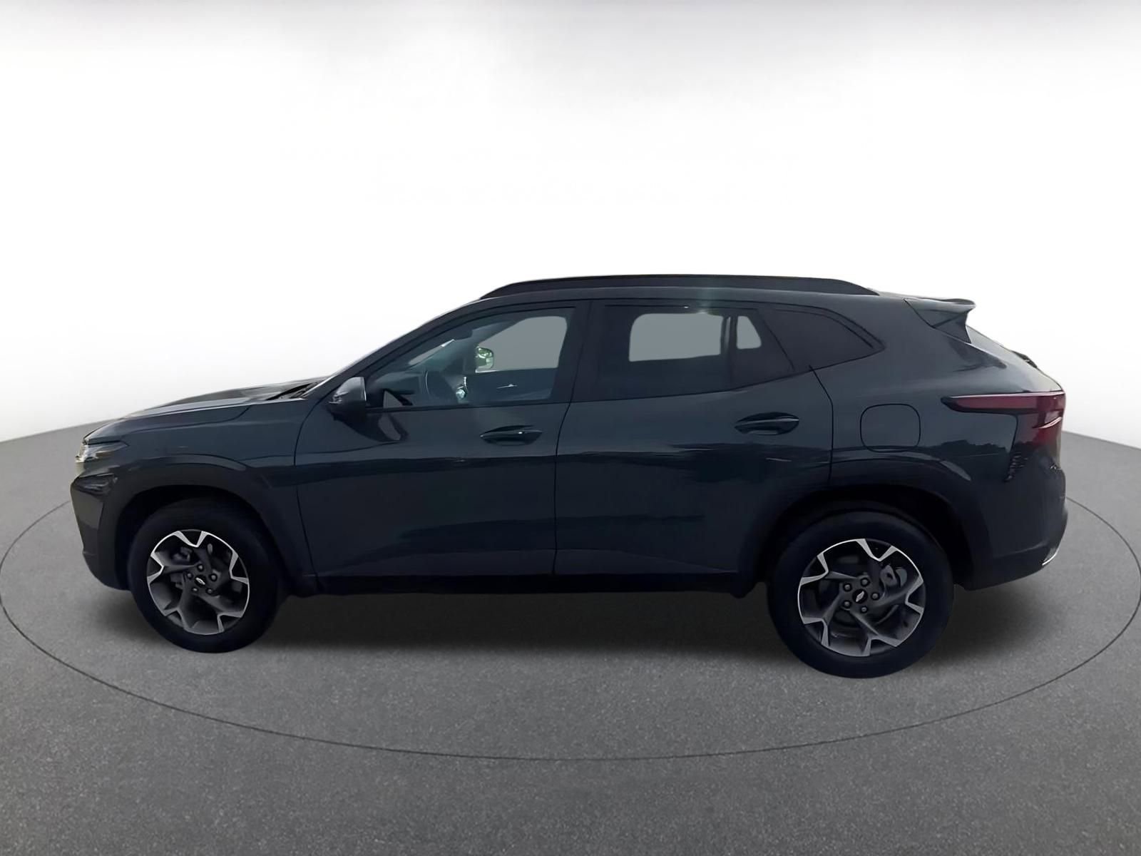 Thumbnail: 2025 Chevrolet Trax - 9