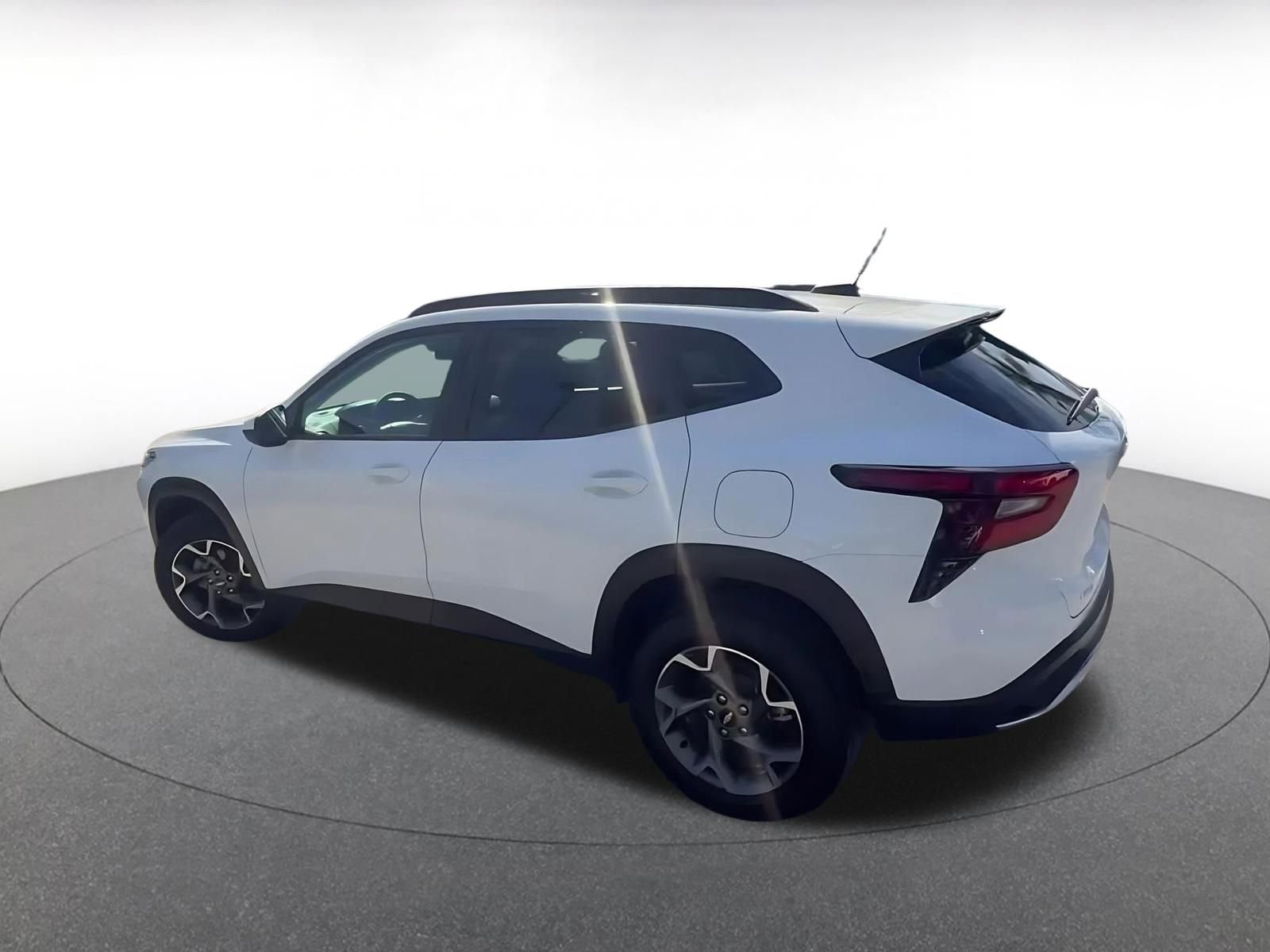 Thumbnail: 2025 Chevrolet Trax - 9