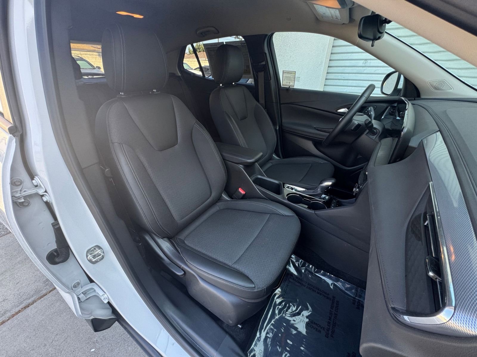 Thumbnail: 2025 Buick Encore GX - 34