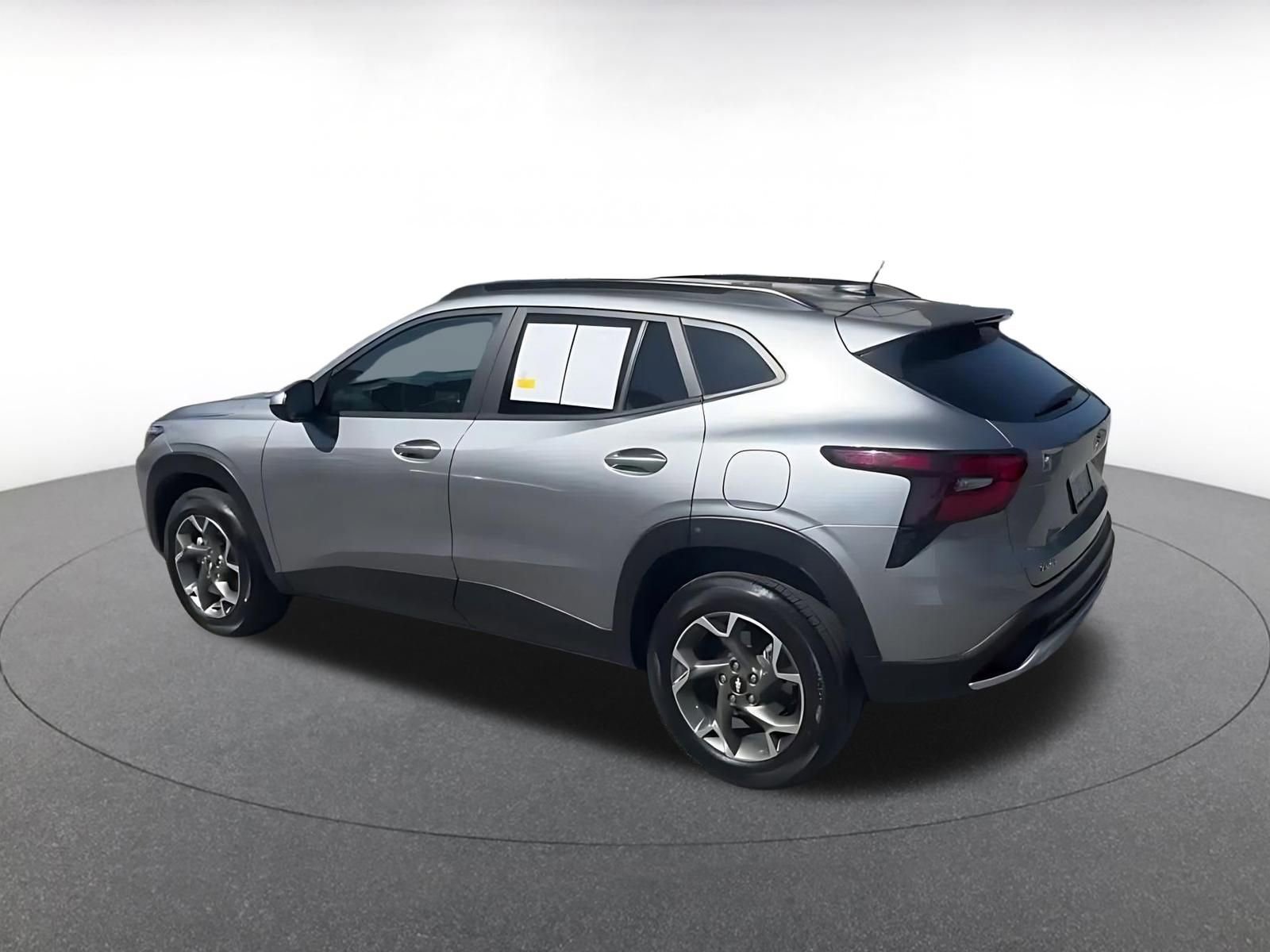 Thumbnail: 2025 Chevrolet Trax - 10