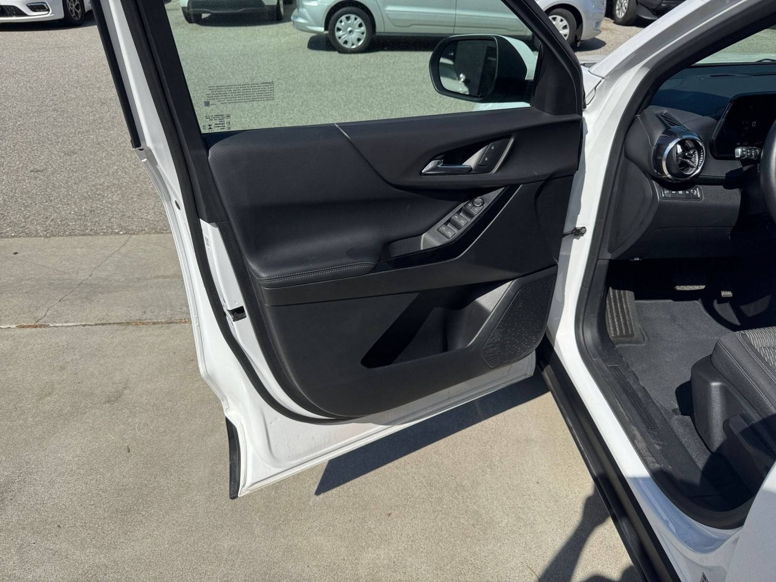 Thumbnail: 2025 Chevrolet Equinox - 18
