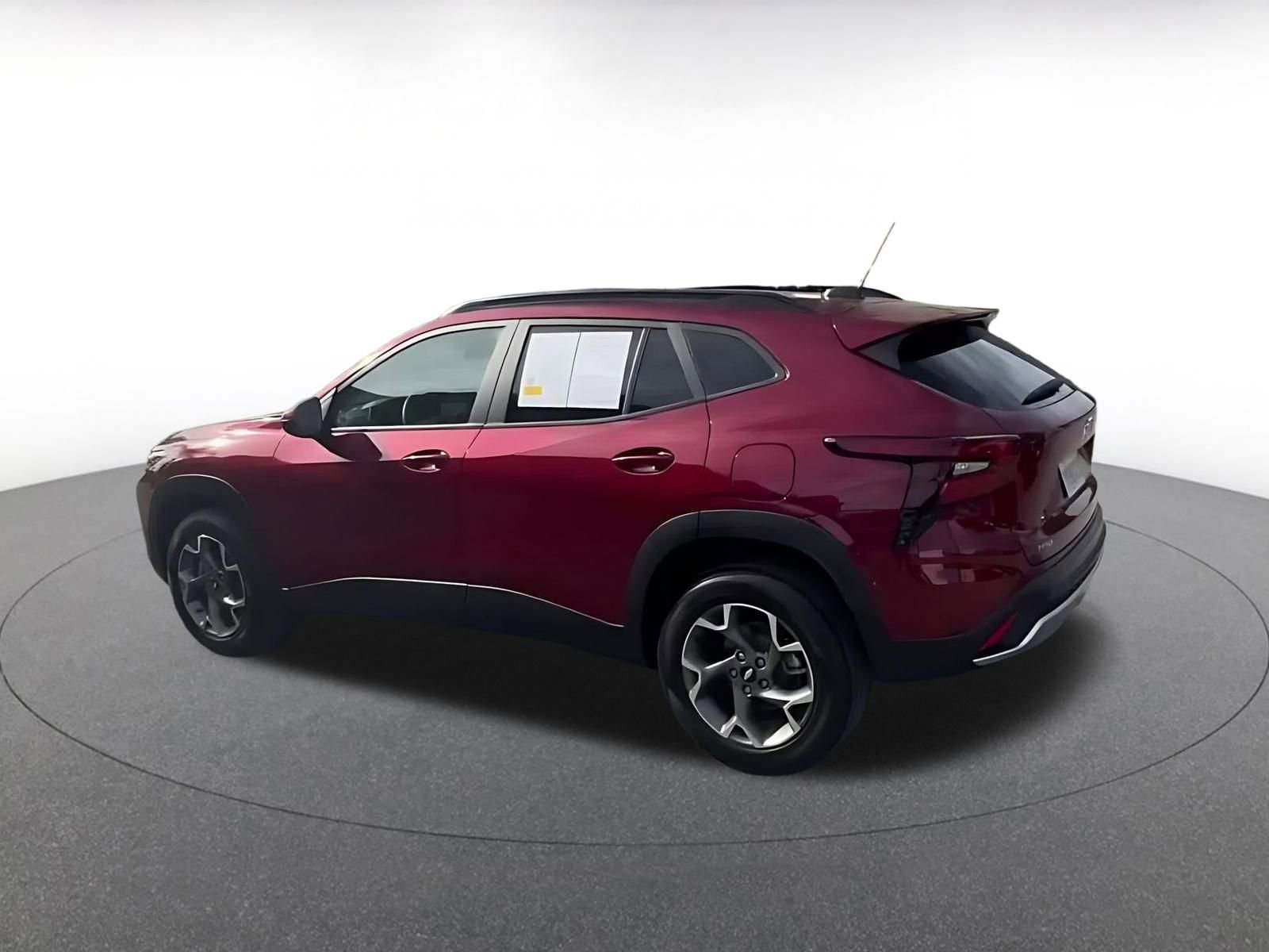 Thumbnail: 2025 Chevrolet Trax - 10