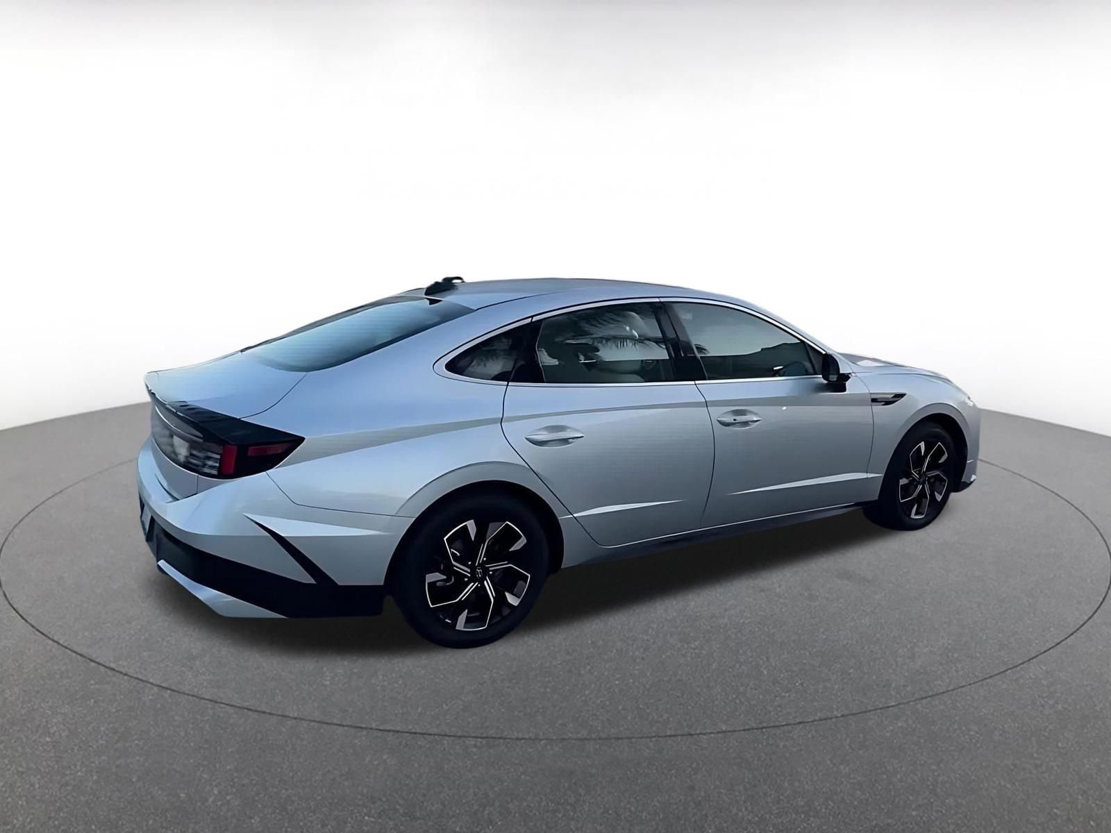 Thumbnail: 2025 Hyundai Sonata - 9