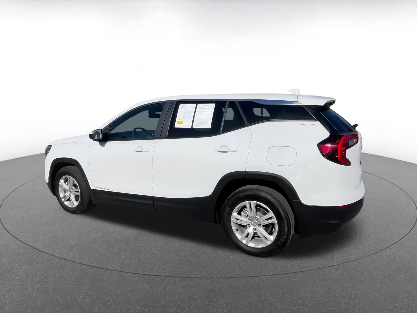 Thumbnail: 2024 GMC Terrain - 10