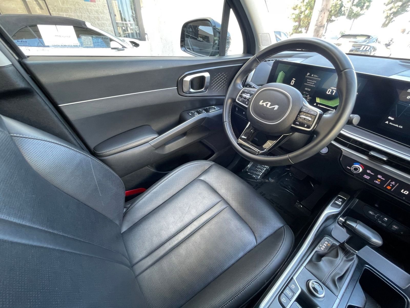 Thumbnail: 2024 Kia Sorento - 35