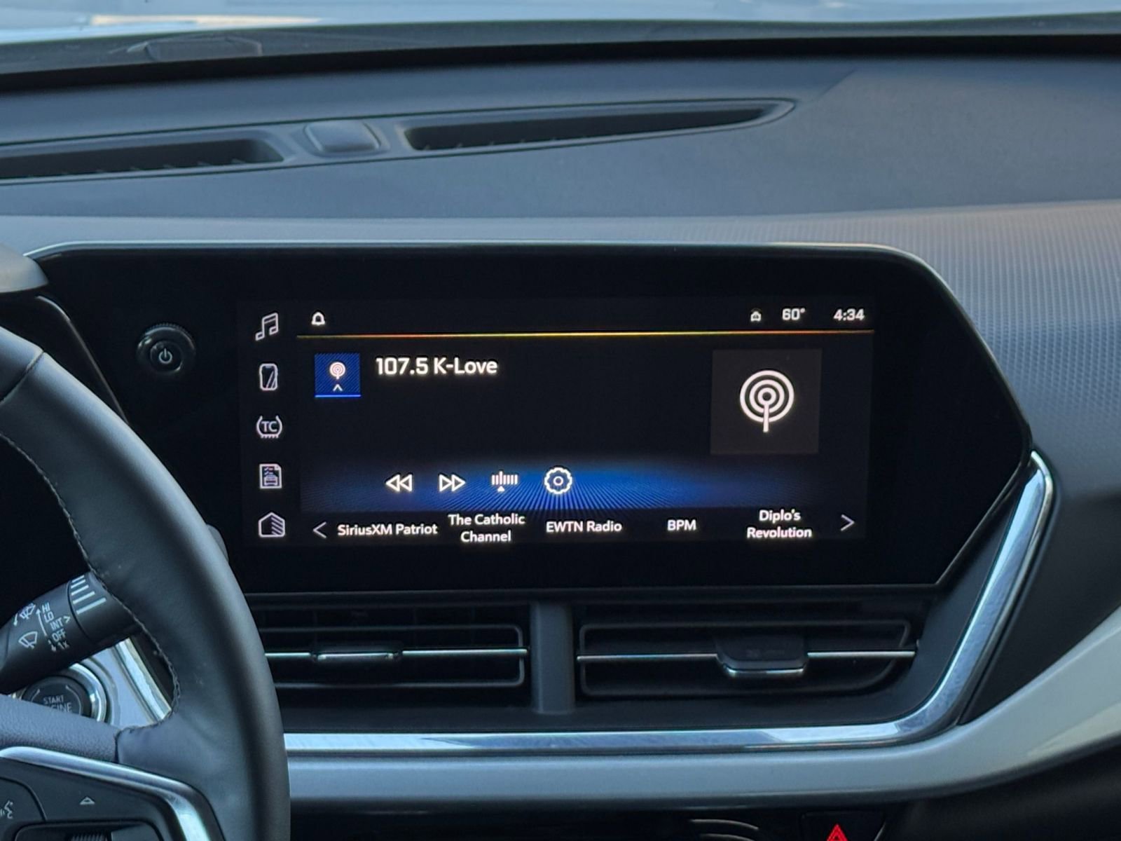 Thumbnail: 2025 Chevrolet Trax - 17