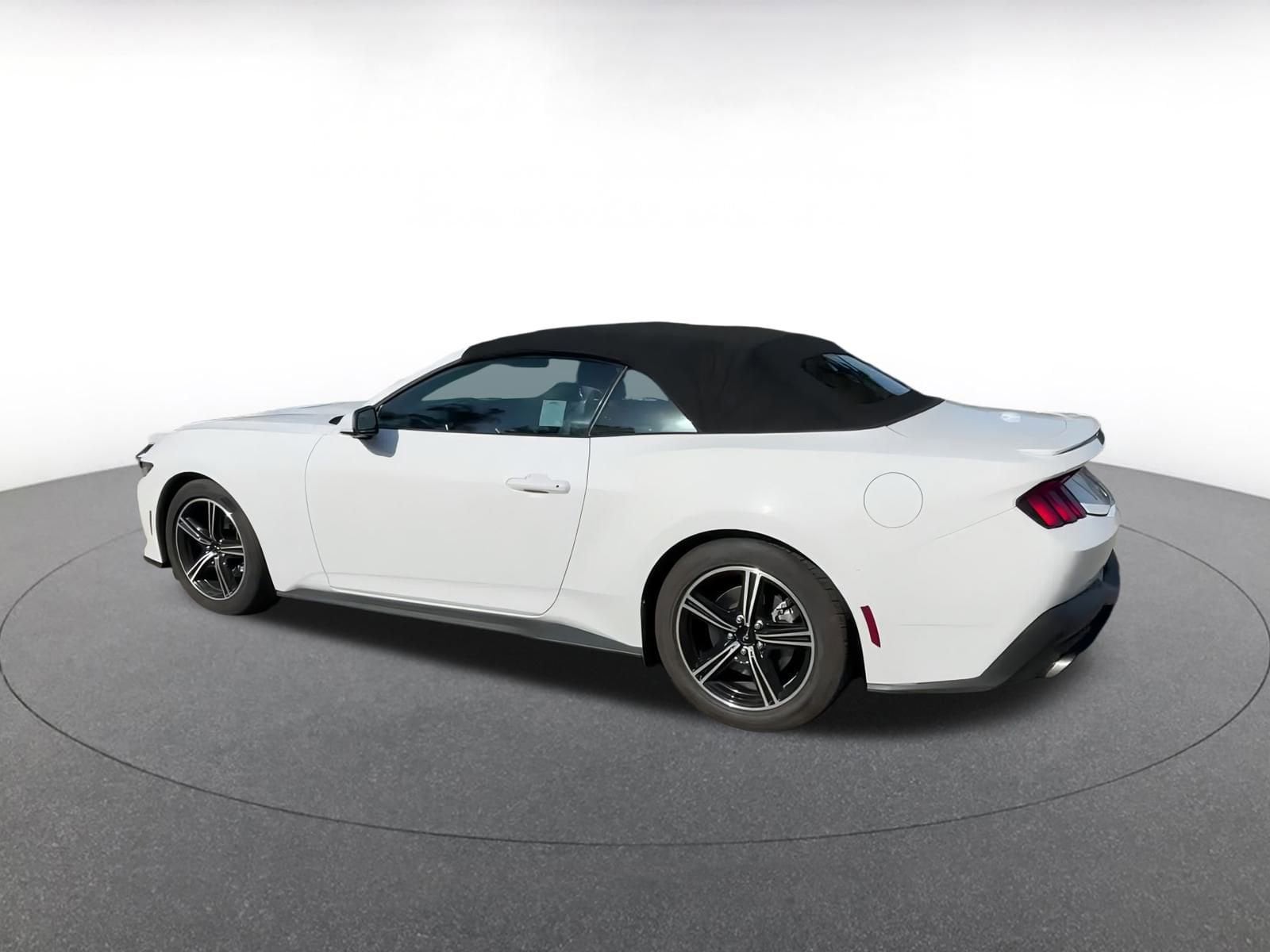 Thumbnail: 2024 Ford Mustang - 10