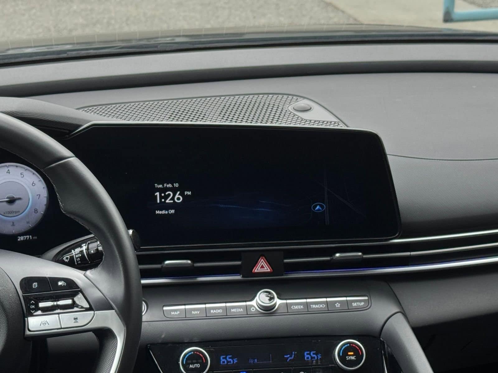 Thumbnail: 2025 Hyundai Elantra - 17