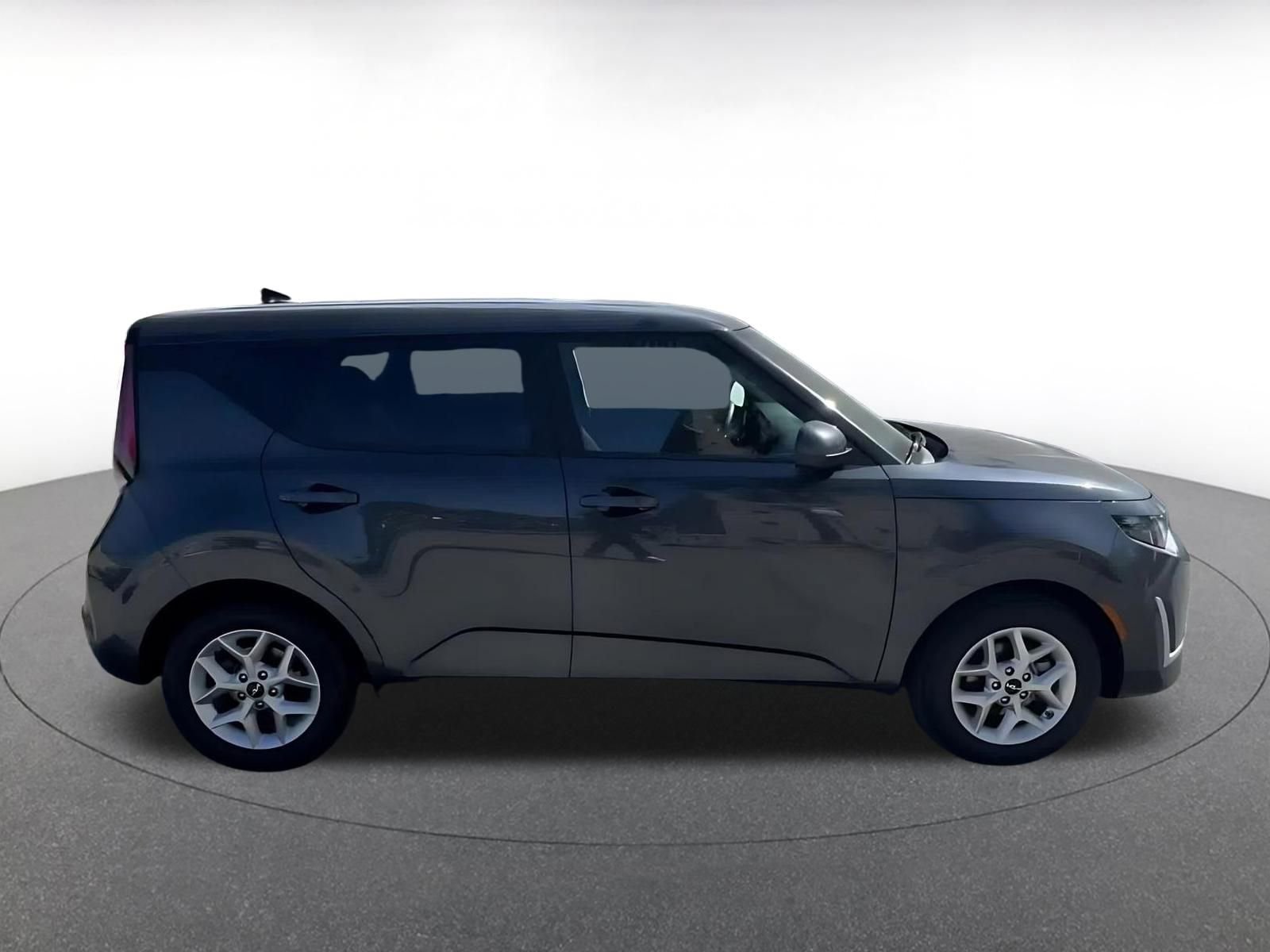Thumbnail: 2025 Kia Soul - 16