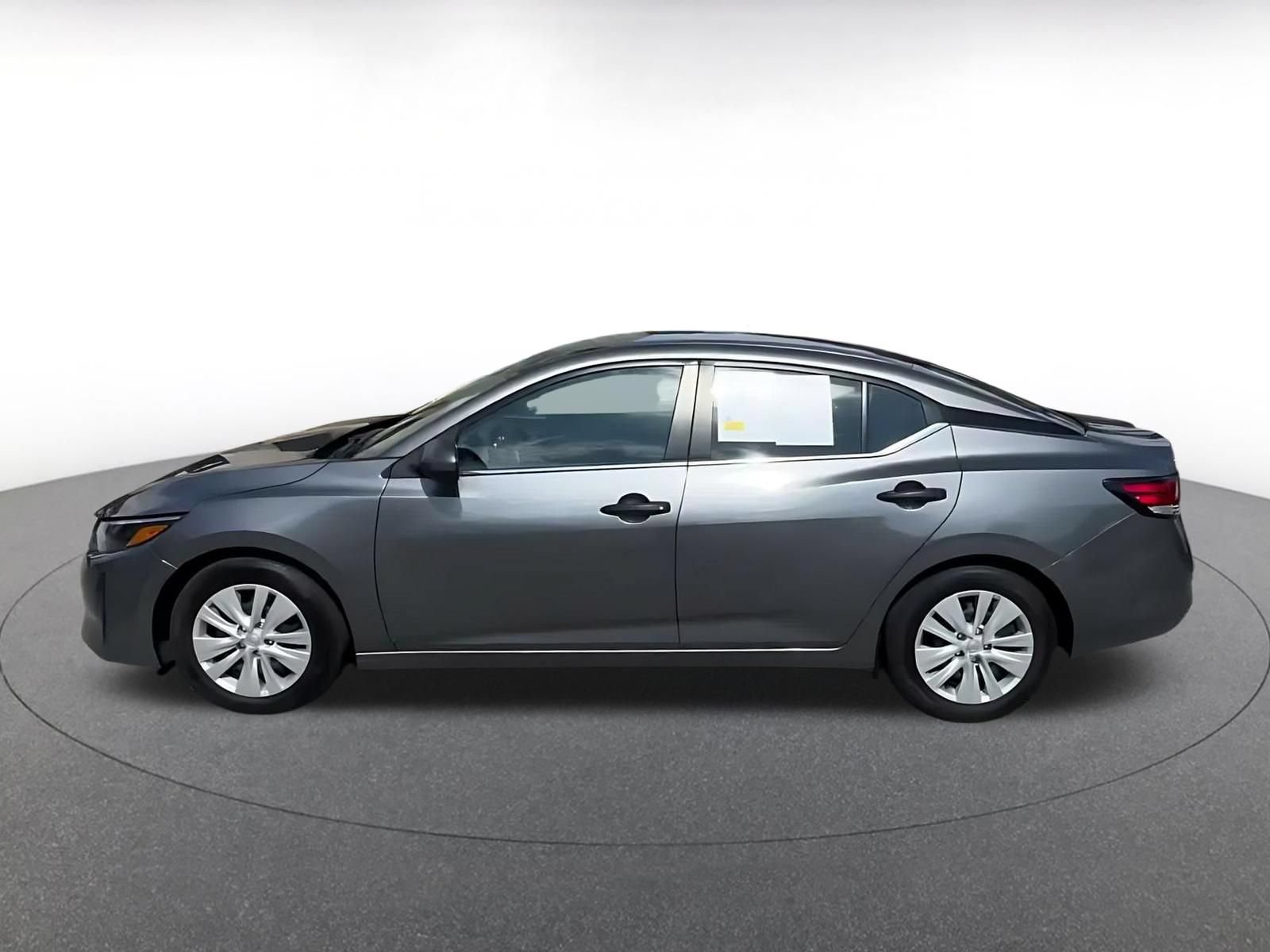 Thumbnail: 2025 Nissan Sentra - 9