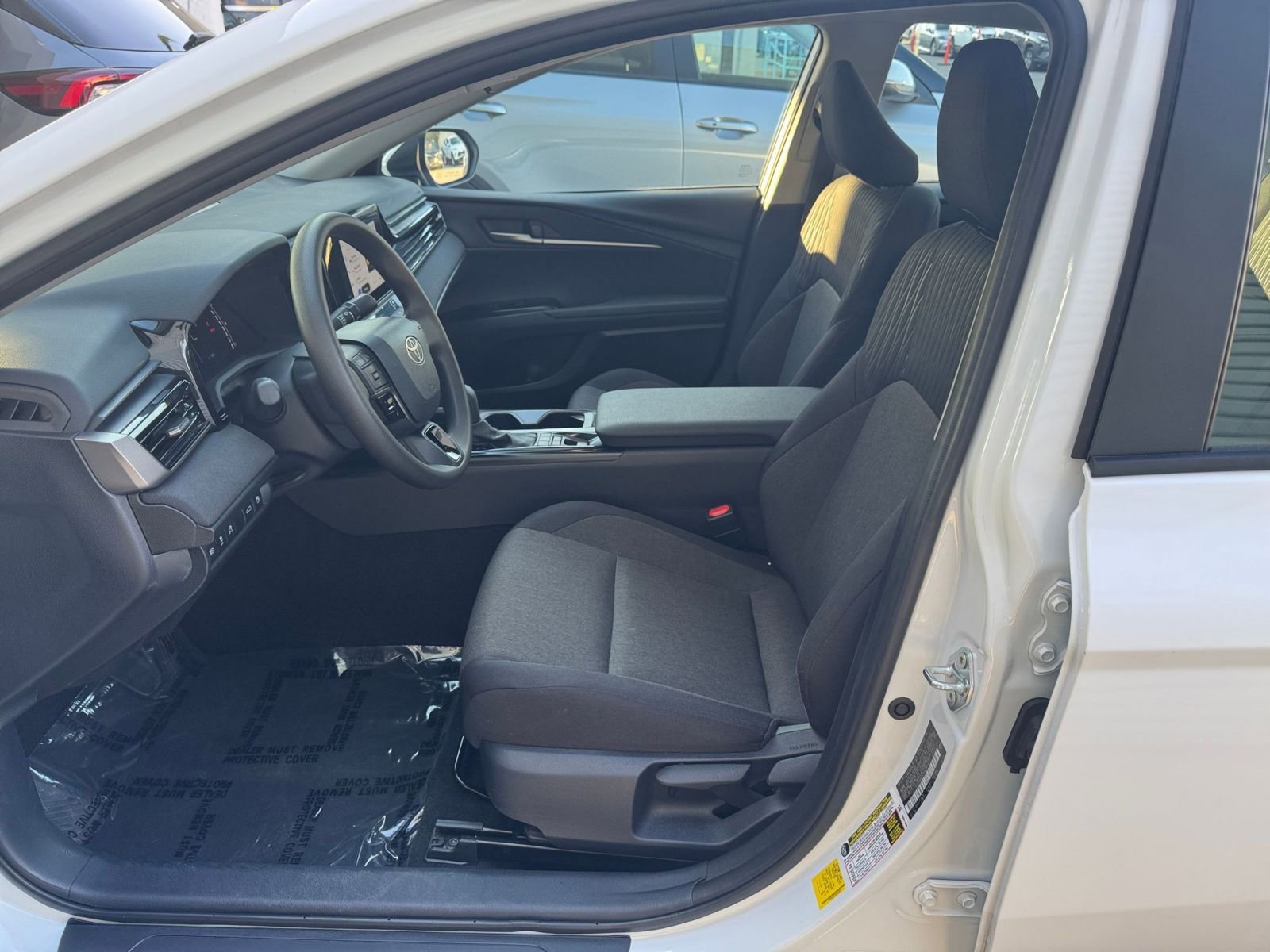 Thumbnail: 2025 Toyota Camry - 25