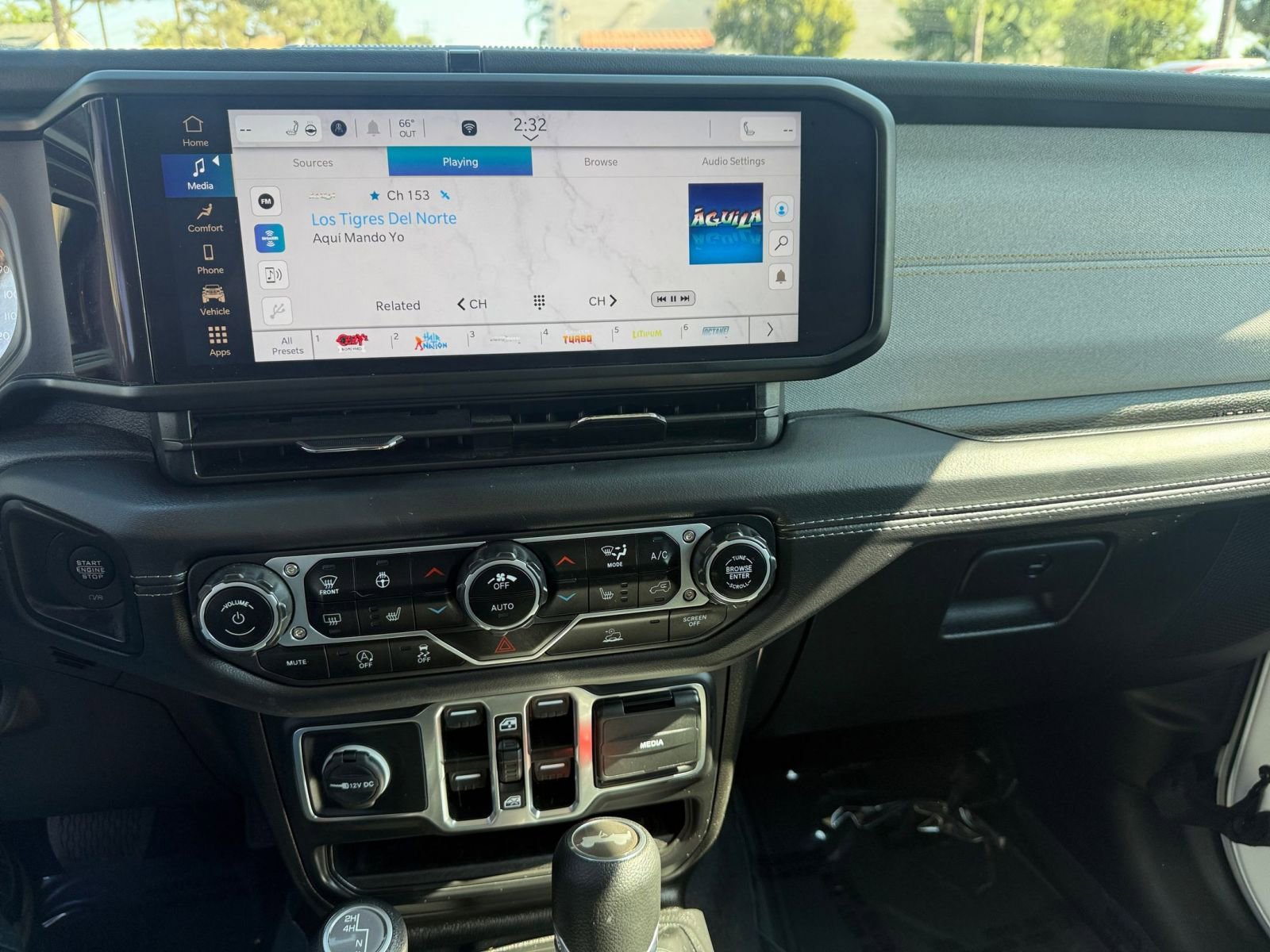 Thumbnail: 2025 Jeep Wrangler - 18