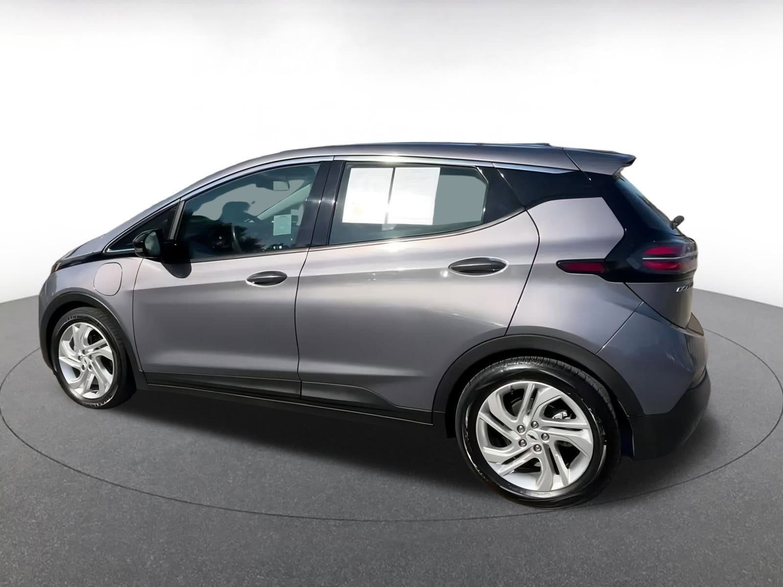Thumbnail: 2023 Chevrolet Bolt EV - 10