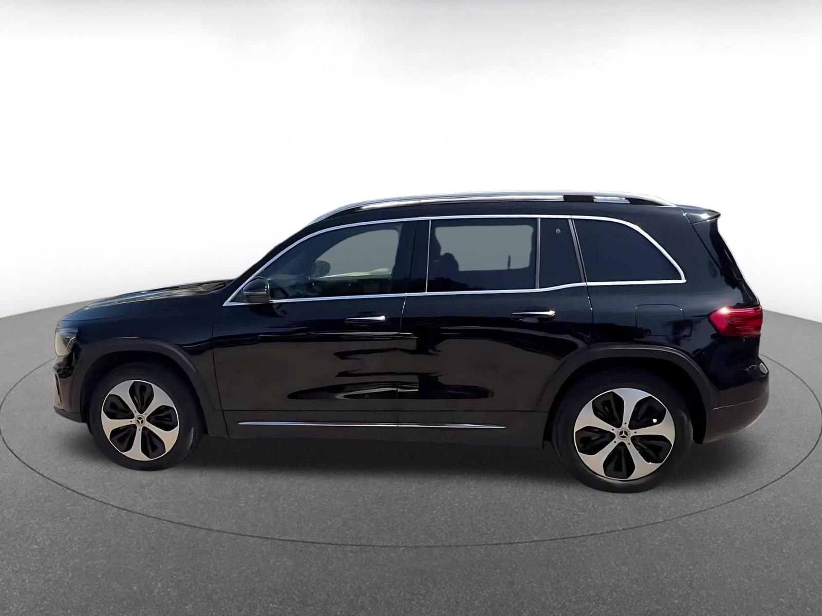 Thumbnail: 2025 Mercedes-Benz GLB - 9
