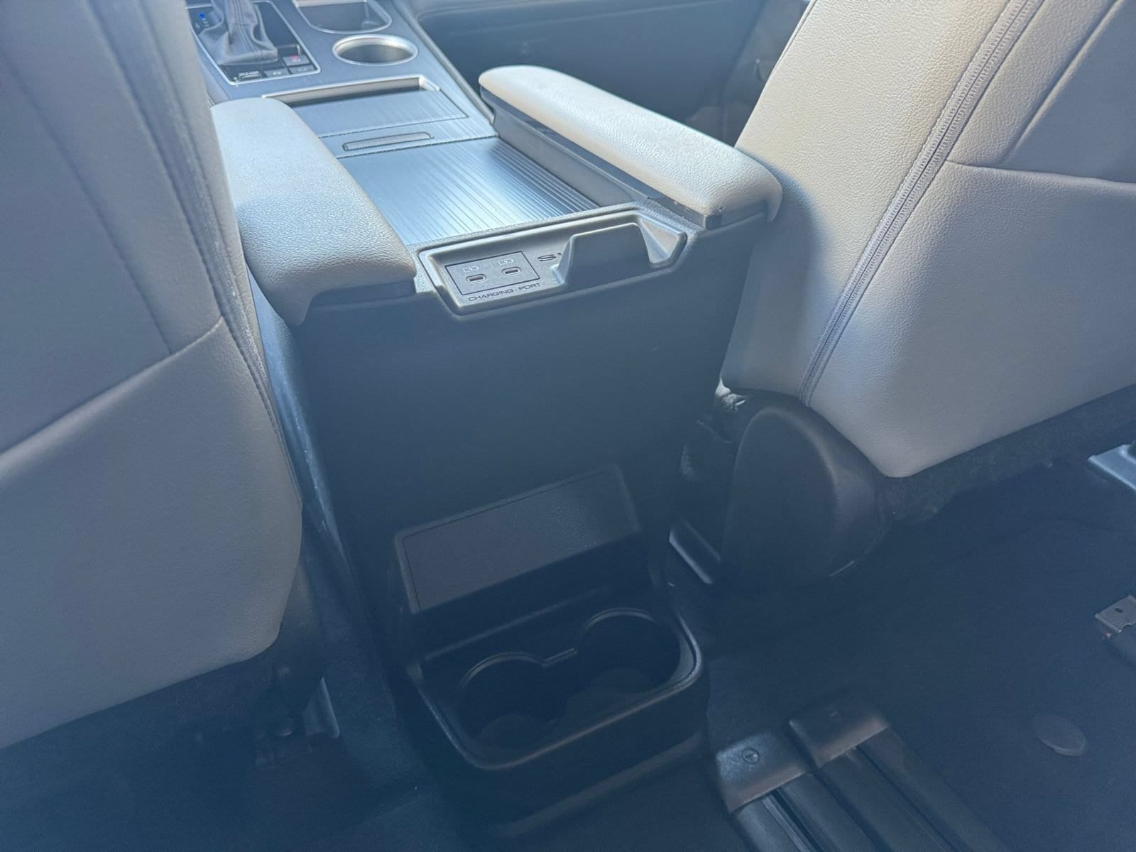 Thumbnail: 2025 Toyota Sienna - 25