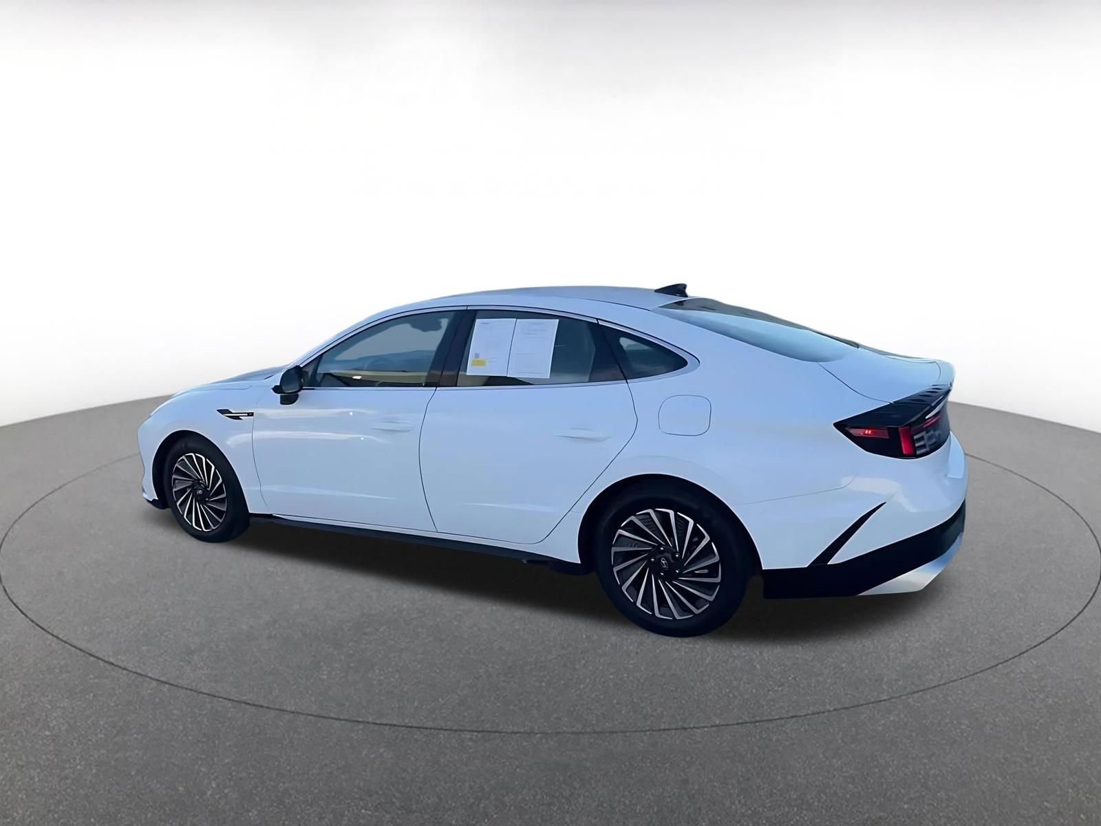 Thumbnail: 2025 Hyundai Sonata - 10