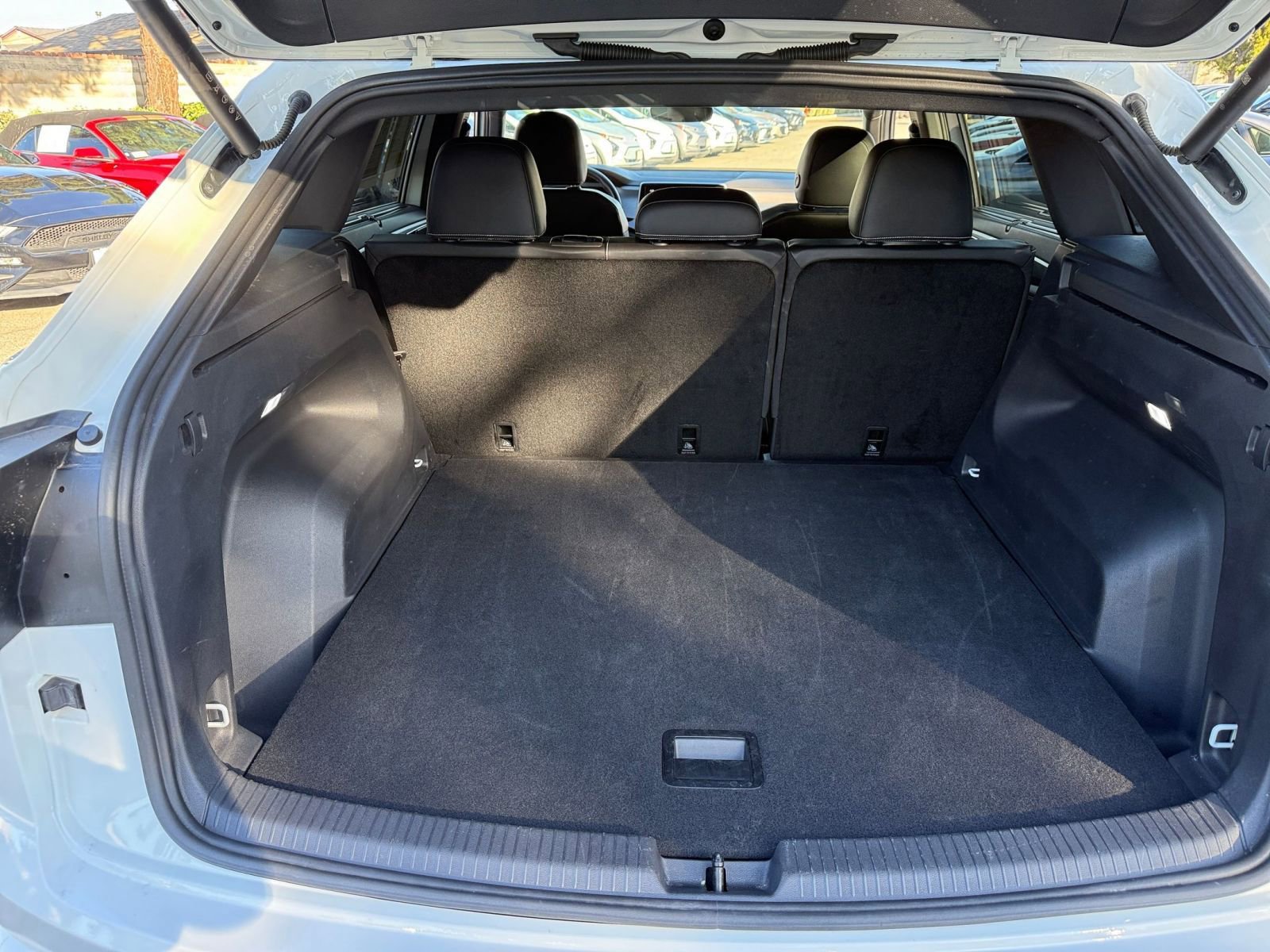 Thumbnail: 2025 Volkswagen Atlas - 27