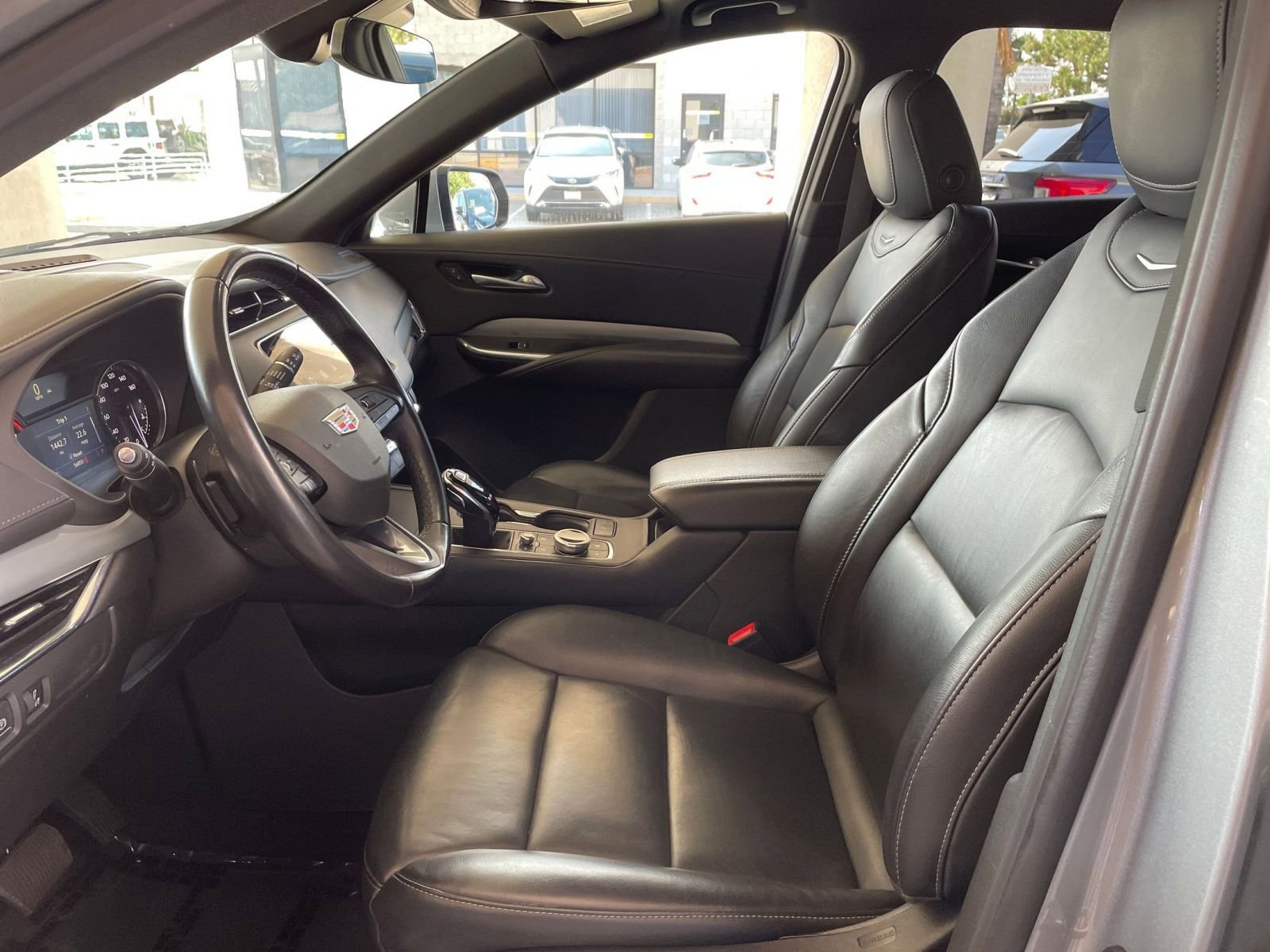 Thumbnail: 2023 Cadillac XT4 - 27