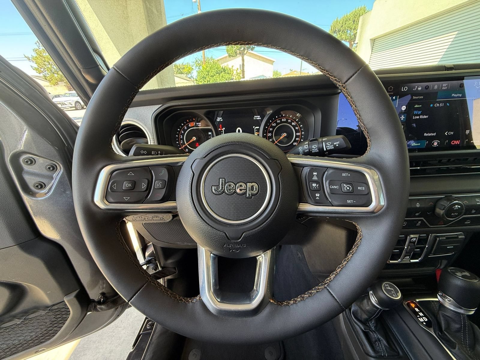Thumbnail: 2025 Jeep Wrangler - 25