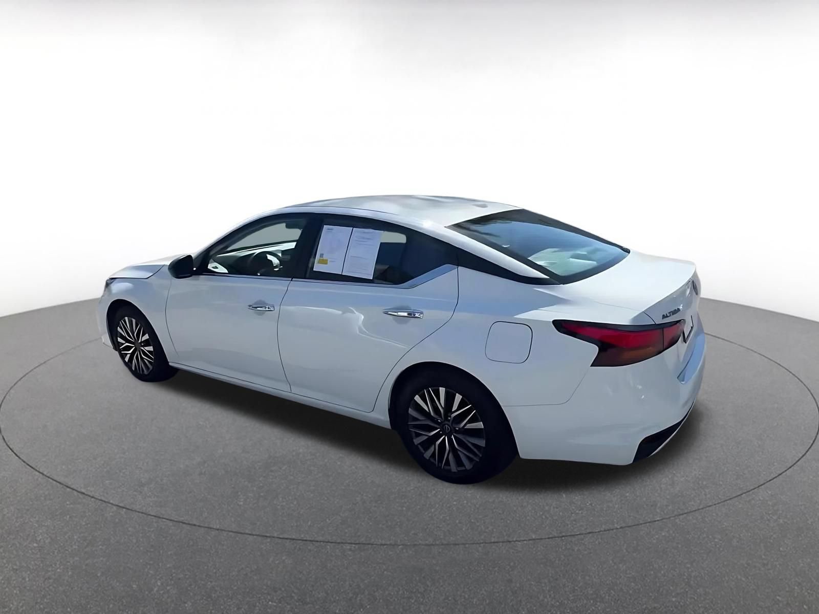 Thumbnail: 2025 Nissan Altima - 10