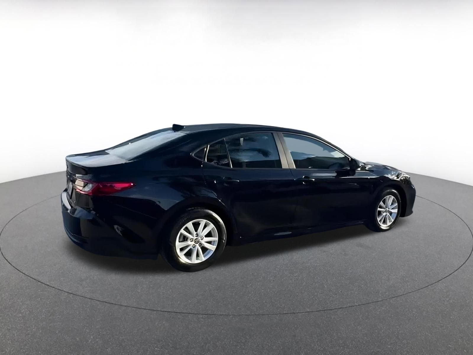 Thumbnail: 2025 Toyota Camry - 15