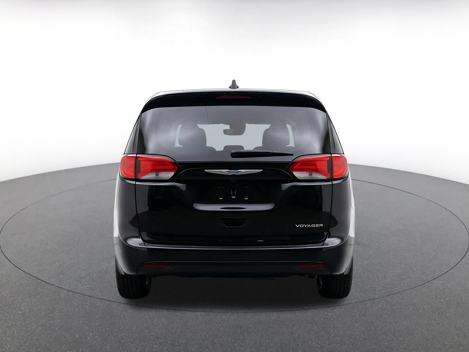 Thumbnail: 2024 Chrysler Voyager - 7