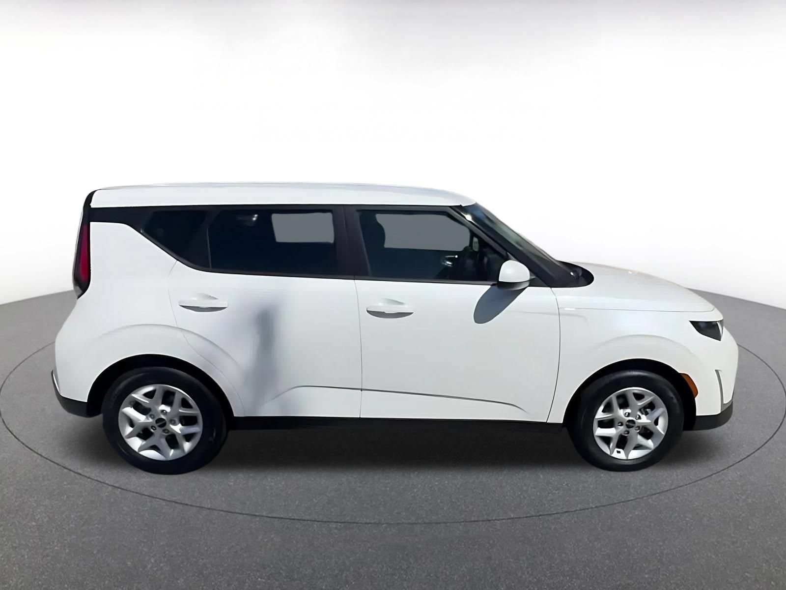 Thumbnail: 2025 Kia Soul - 16