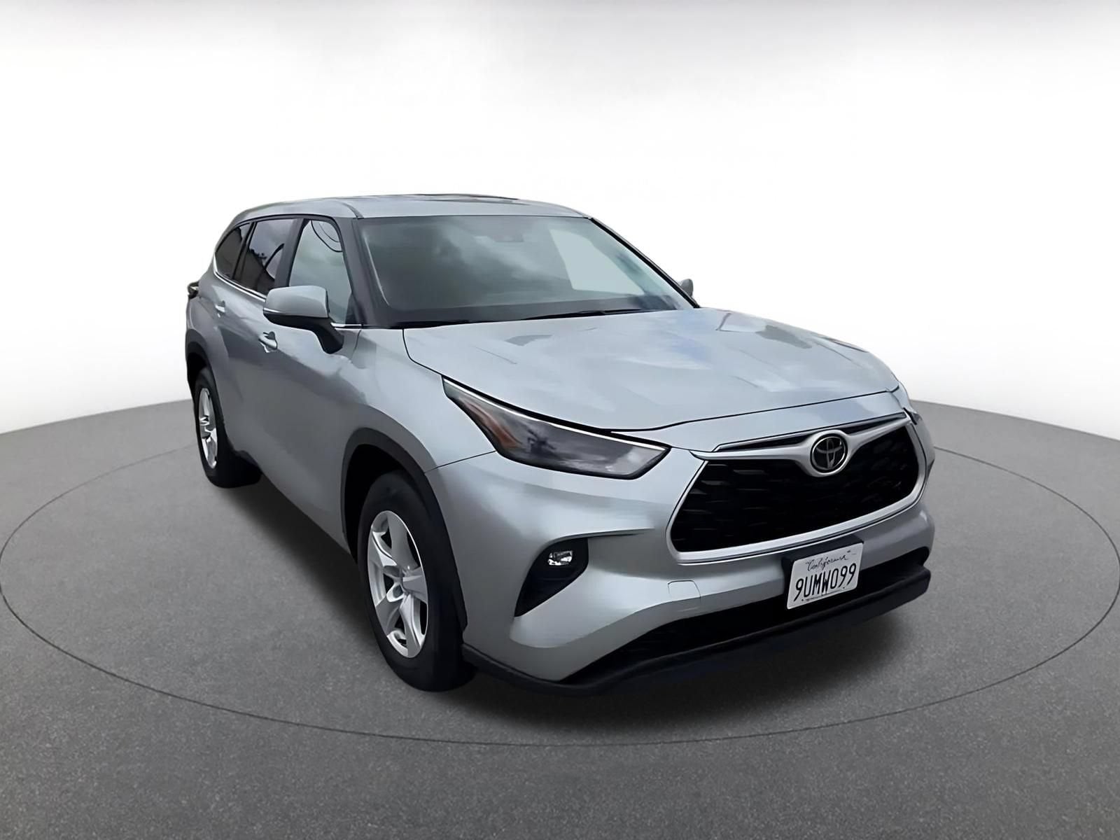 Thumbnail: 2025 Toyota Highlander - 3