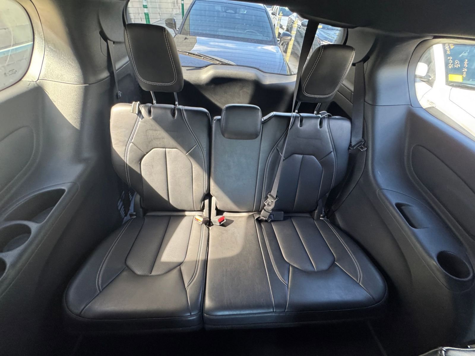 Thumbnail: 2025 Chrysler Pacifica - 30