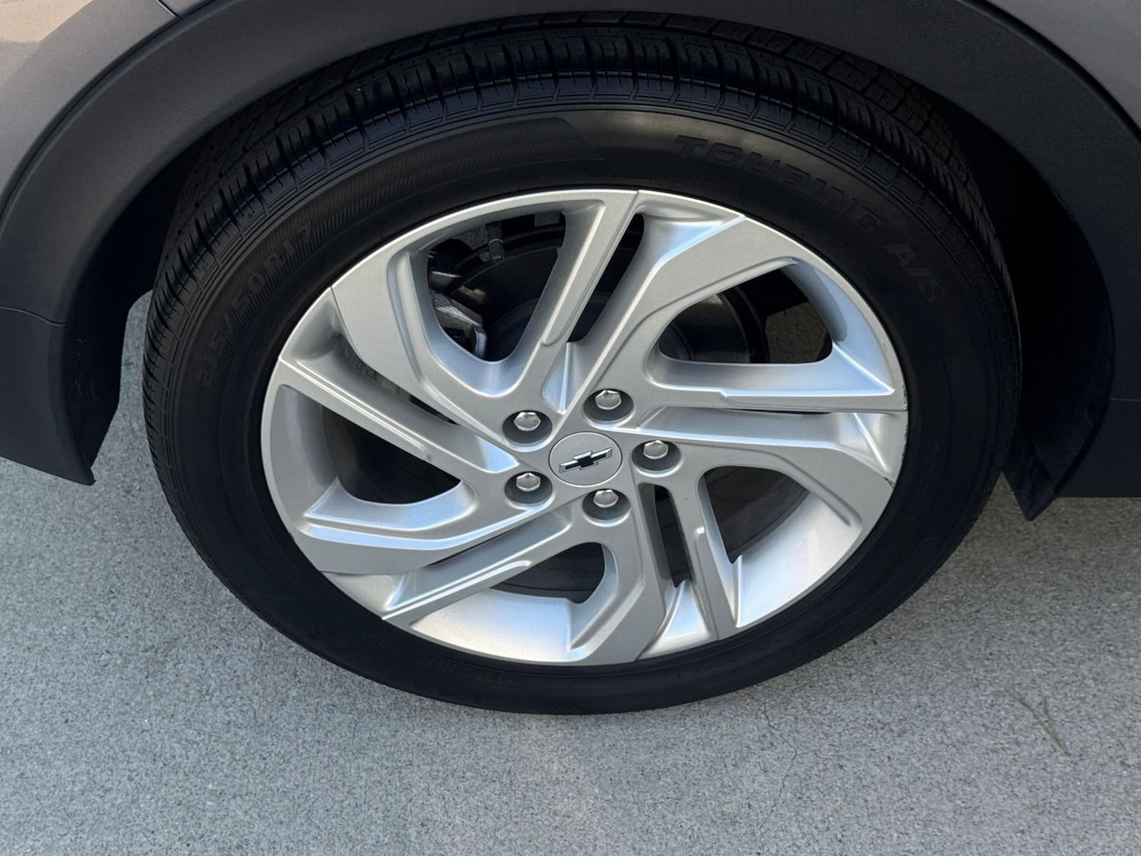Thumbnail: 2023 Chevrolet Bolt EV - 31