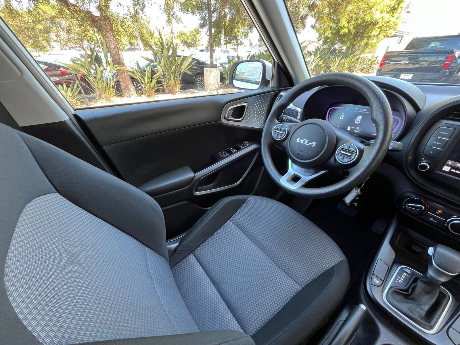 Thumbnail: 2025 Kia Soul - 32