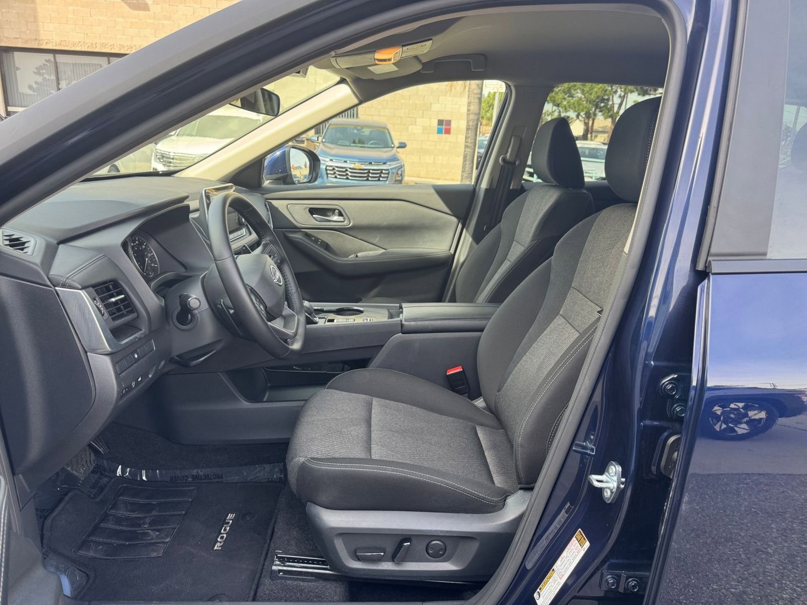 Thumbnail: 2025 Nissan Rogue - 29