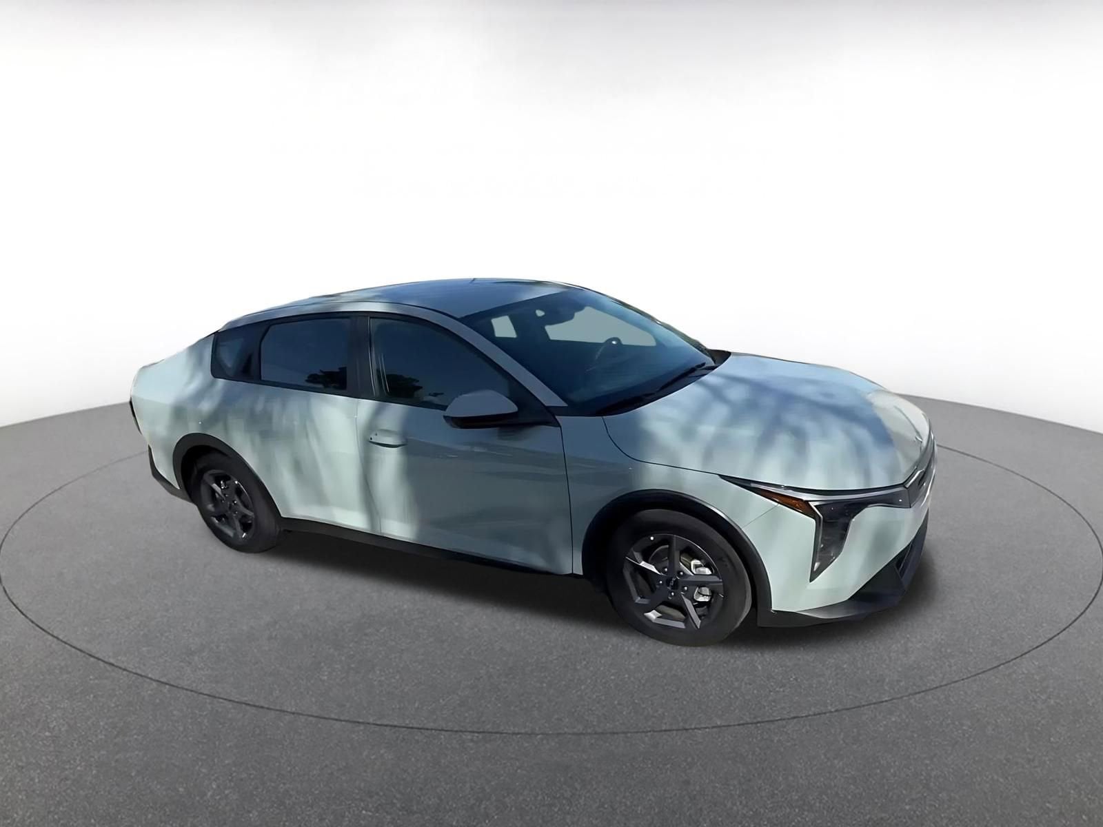 Thumbnail: 2025 Kia K4 - 2